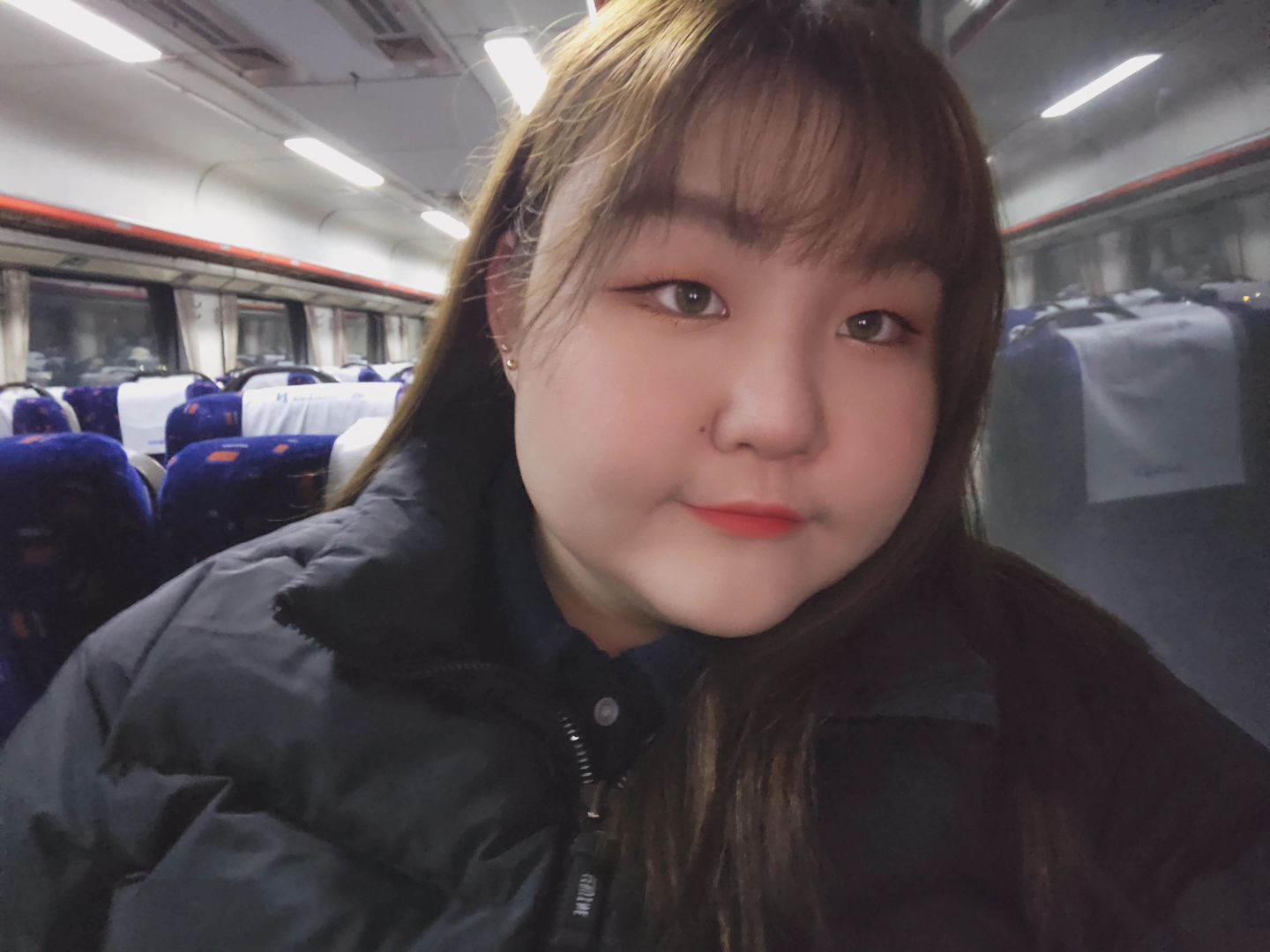 새벽부터 첫차타고 슝슝~~~