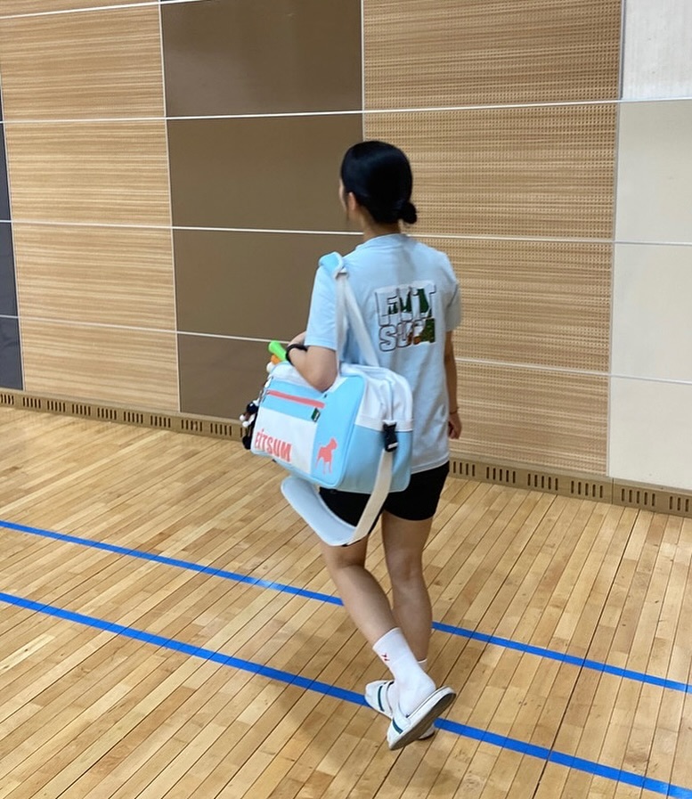 #핏섬완짬프 
시험 기간에는 항상 배드민턴이 더 재미있다는 사실 
저만 그런 거 아니겠죠?

오늘도 fitsum_badminton #핏섬 입고 #오배완 

#완짬프 #완짬프스토어 에서 #배드민턴용품 을 찾아 볼 수 있습니다 (ง˙∇˙)ว  wanjjamp