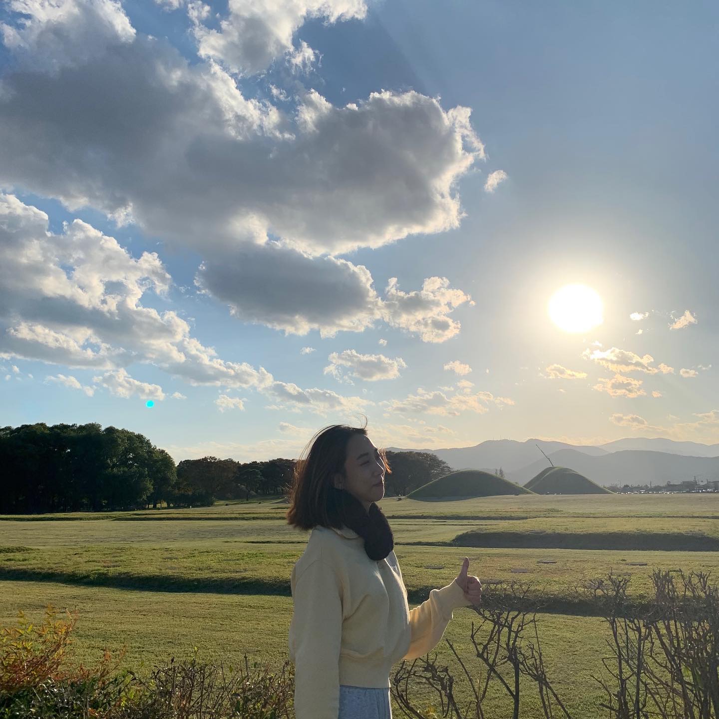 1.햇빛 츠직2네 
2.이마에서 빔쏘기