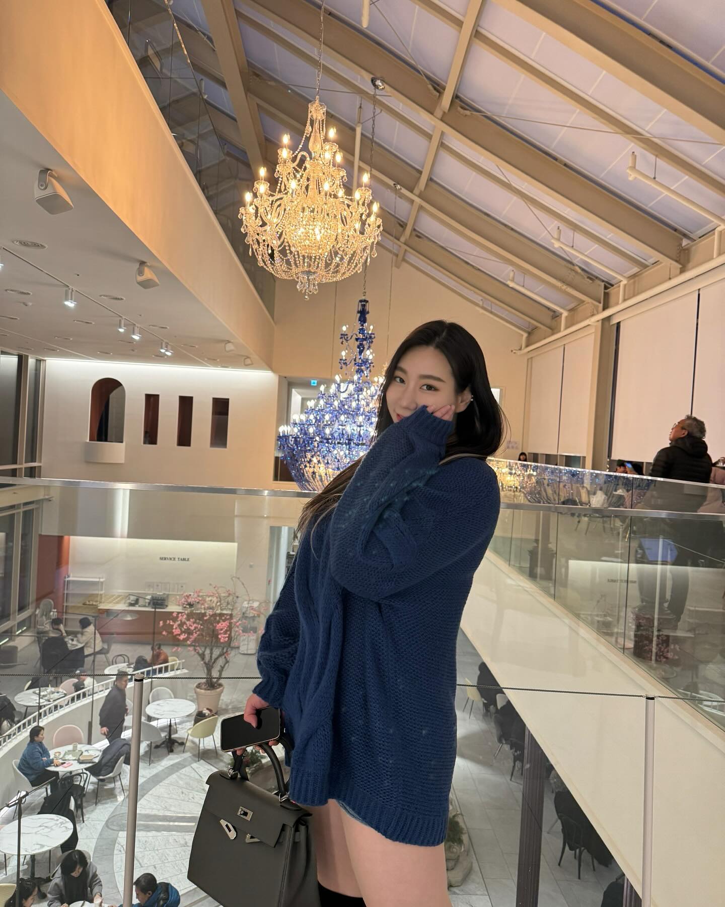 해피뉴이어💕
몇시간 남지않은 23년 마무리 잘하시고
24년에도 모두 건강하고 행복하세요❤️ 
연락은 잘 못해도 내사람들 모두 항상 잘 되길 기도하고있어요
모두모두 새해 복 많이 받으세요🥰
.
.
#goodbye2023 #hello2024 #해피뉴이어 #새해 #건강 #복 #행복해요❤️ #happy #모쿠슈라