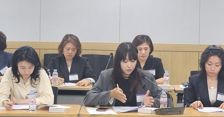 #지난기록 
춘천 시장님과의 간담회를 통해 여성기업인들의 소리를
적극적으로 낼수있는 유익한 시간을 가졌고,
조달청장님과의 간담회를 통해 여성경영인들의 조달시장 
참여확대와 여성기업 제품구매 촉진에 대한 의견들을 
나누고왔습니다
#청년
#여성 
#소상공인
#화이팅