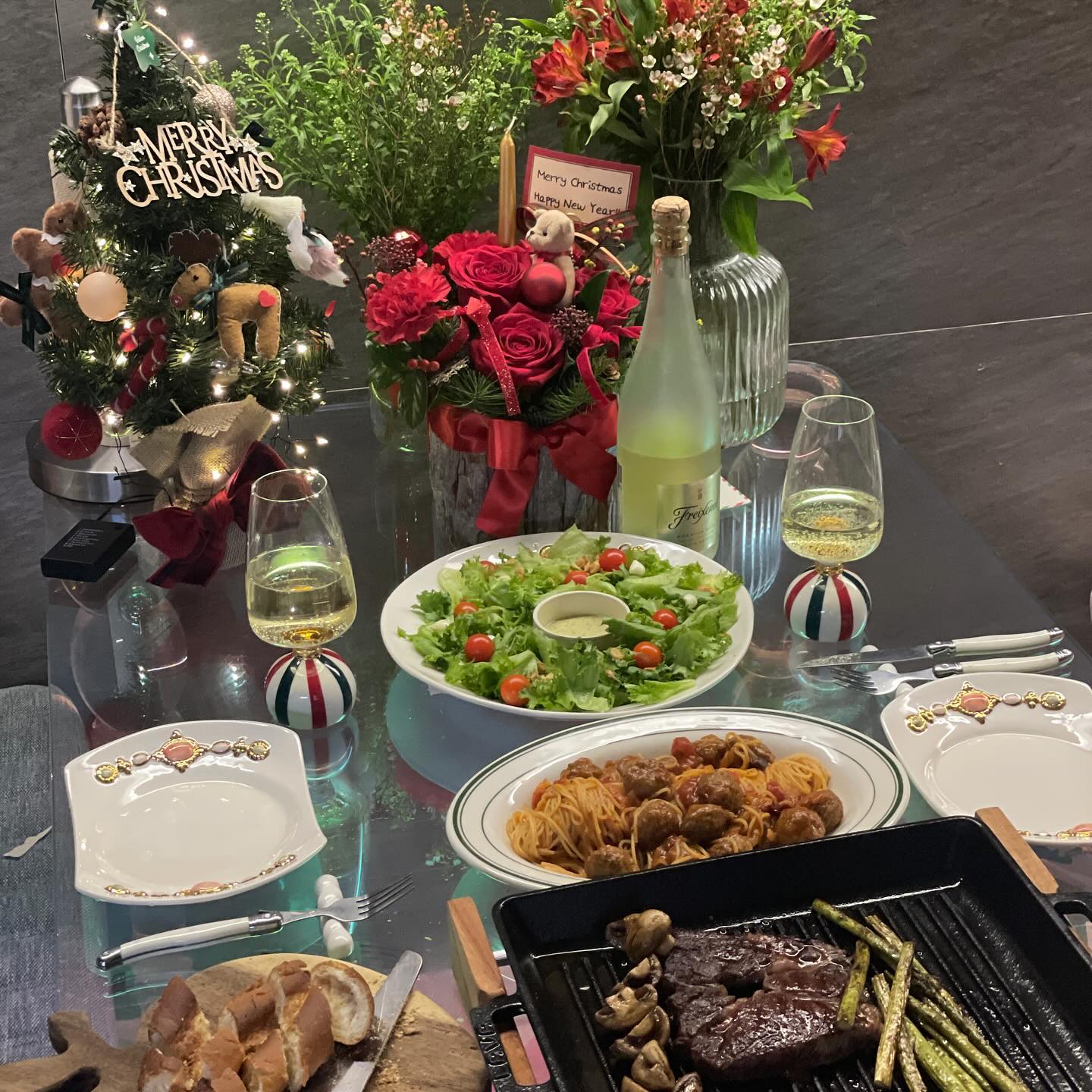 🌹
#christmaseve ❤️🍽️