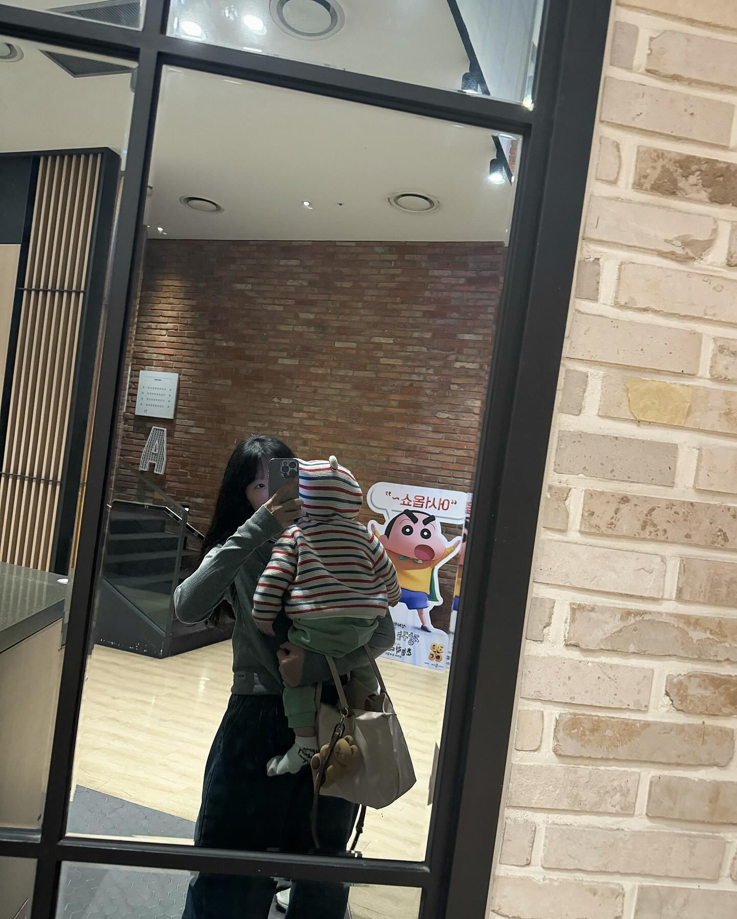 ☹️
롯데월드가려다가
주차장부터 입구컷당하고
스타필드로 넘어옴
아.....초딩놀아주기힘들다🫠
#예비초1