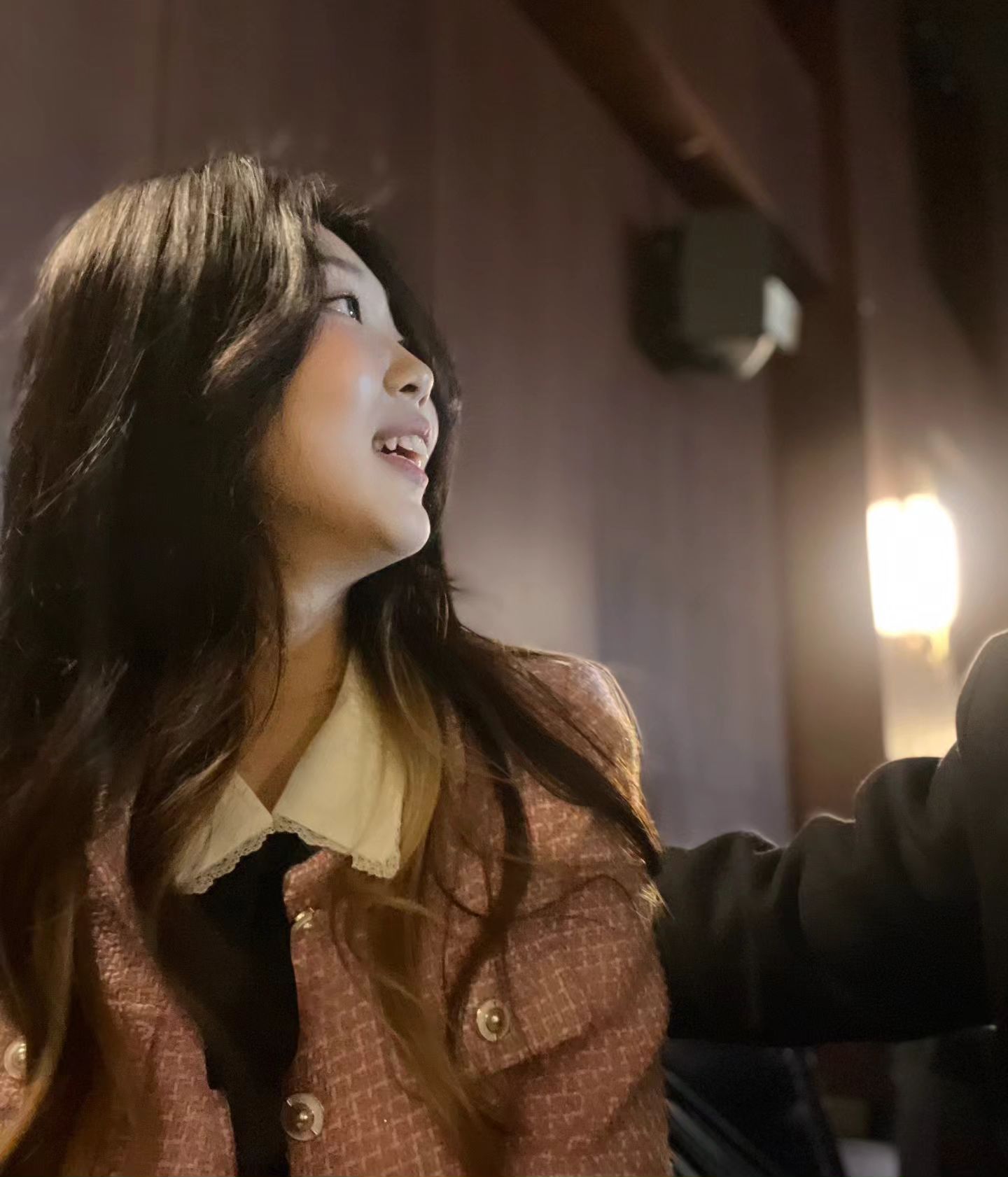 올 한해 너무 알차고 행복하게 즐겁게 보냈습니다
1월부터 12월까지 재밌기도했고
슬픈일도 있고 많이 힘들었기도 했지만
제 주변 너무 감사한 분들이 많아
즐겁게 보낸거 같습니다
2024년도 역시 즐겁고 행복하게 보낼것이며
좀 더 스스로를 돌보며 더 즐거운 인생 살아보려합니다
내년에도 잘부탁드리며 여러분 즐거운 2024년
되길 기도하겠습니다
햅피뉴이어♡♡♡♡

#해피 #해피뉴이어 #happy #챌린지 #happynewyear #2024  #0101 #좋아요 #맞팔 #소통해요 #like