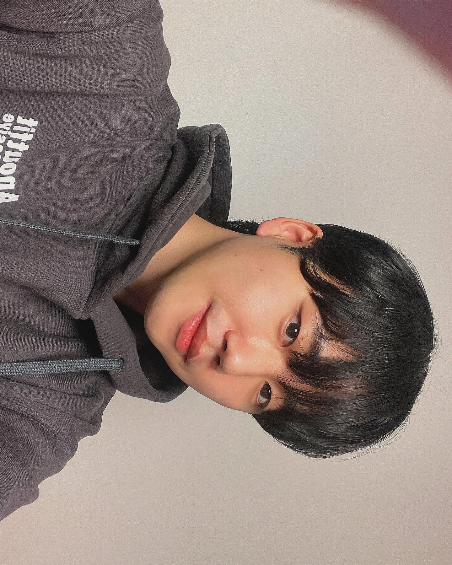 여러분 모두 새해 복 많이~~~ 받으시고, 
2024년에는 건강하고 행복한 하루만 가득하길!🥰