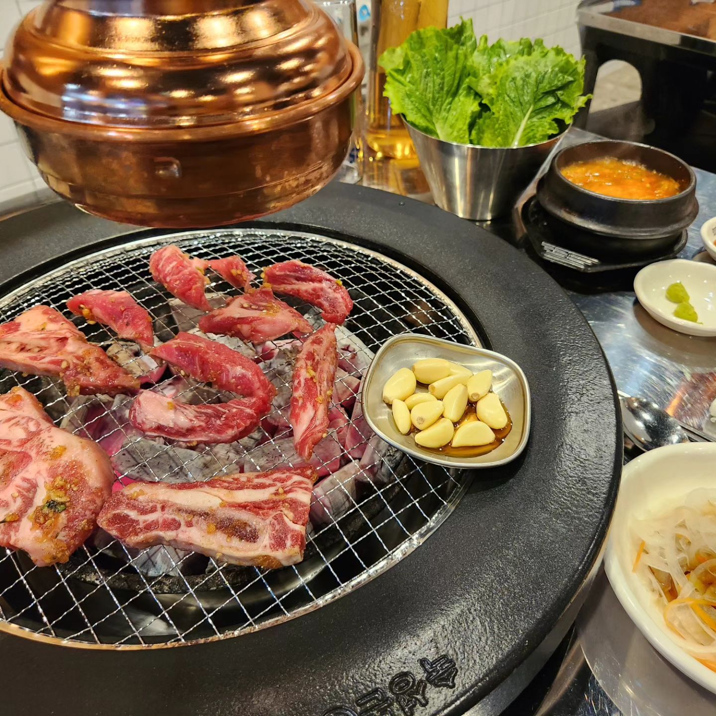 #협찬
#숙성본가LA갈비

최고등급의 소고기와 돼지고기를 맛있게 숙성한 #나성동고기집 🥩

맛뿐만아니라 가격까지도 마음에 드는 #나성동맛집

가성비좋은 #나성동소고기 와 #나성동삼겹살 을 드시고 싶은분들에게 강력추천 👍

2층에 프라이빗한 #나성동단체석 이 룸으로되어있어 #나성동회식장소 #나성동단체모임 으로 방문하기 좋다