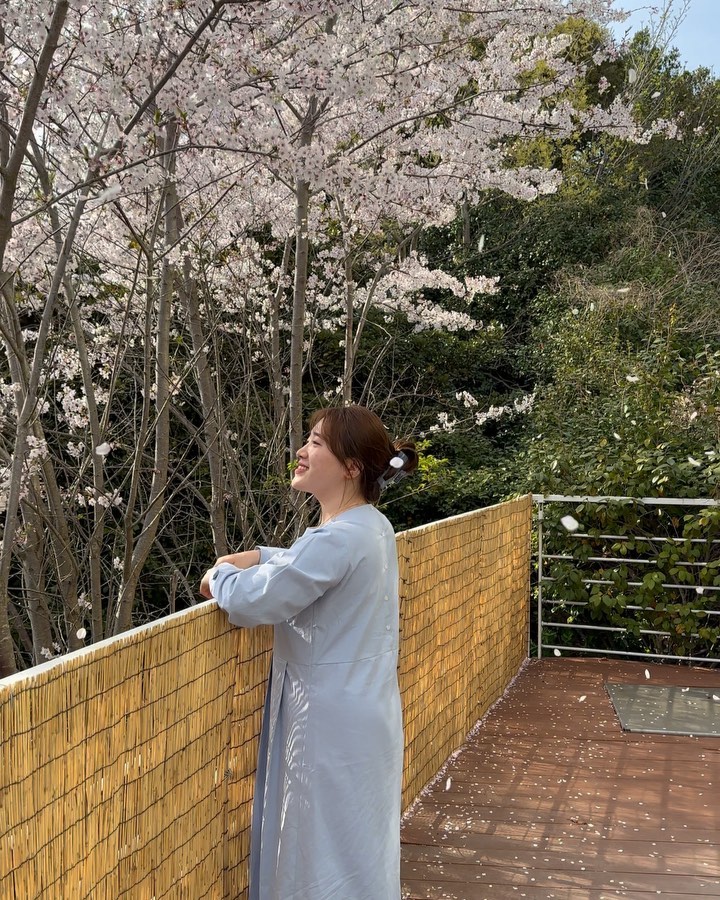 230401
🌼🌸🌺💜
봄꽃 나들이( ⸝⸝•ᴗ•⸝⸝ )੭⁾⁾

일하기 전, 마지막으로 편하게 놀 수 있는 토요일인 오늘…🥹 입사 날짜 정해지자마자 부랴부랴 여행 계획 짜고 내려왔는데 너무 성공적인 거 같다🤍

봄이라 그런지 활짝 핀 꽃들도 한가득이고 너무 예뻐… 늘 오늘만 같아라🥹

아빠의 꼼지락거림이 느껴지는 오늘의 사진들😙♥️

#거제도 #왕지벚꽃길 #장사도