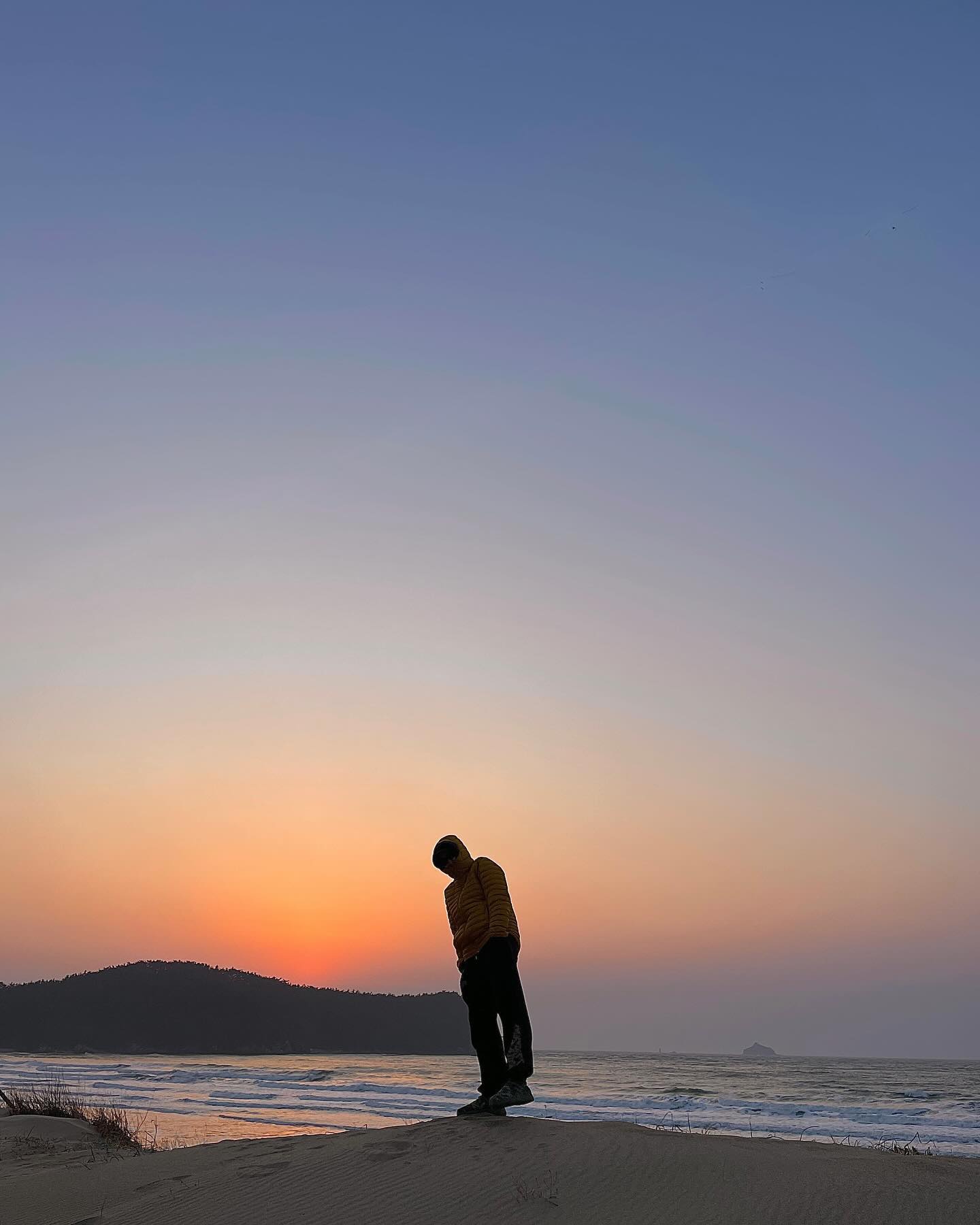 노을에 녹아든 청춘들🌅🏕️👀✨