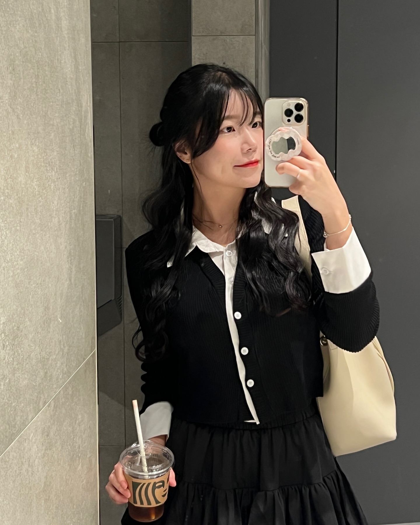 유튜브 멤버십 피드에만 몰래 올렸는데 반응 좋길래 가져온 사진✌🏻