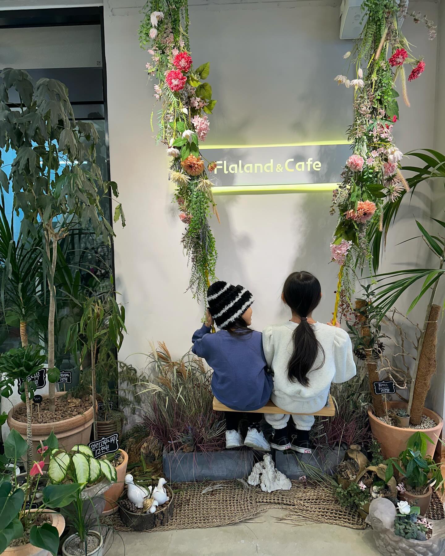 -
유쾌한 내 베프 그녀들과,
브런치 데이트👩‍❤️‍👩
-
-
-
#플라랜드앤카페백운호수점 #의왕파스타 #의왕레스토랑 #의왕브런치카페 #백운맛집 #백운카페 #내손동파스타 #내손동카페 #내손동맛집 #백운호수브런치카페 #맛집스타그램 #인플루언서 #푸드마에스트로 #백운호수카페 #아인제인 #아인제인맘 #위드제인 #자매맘 #이자매 #인자매 #자매스타그램