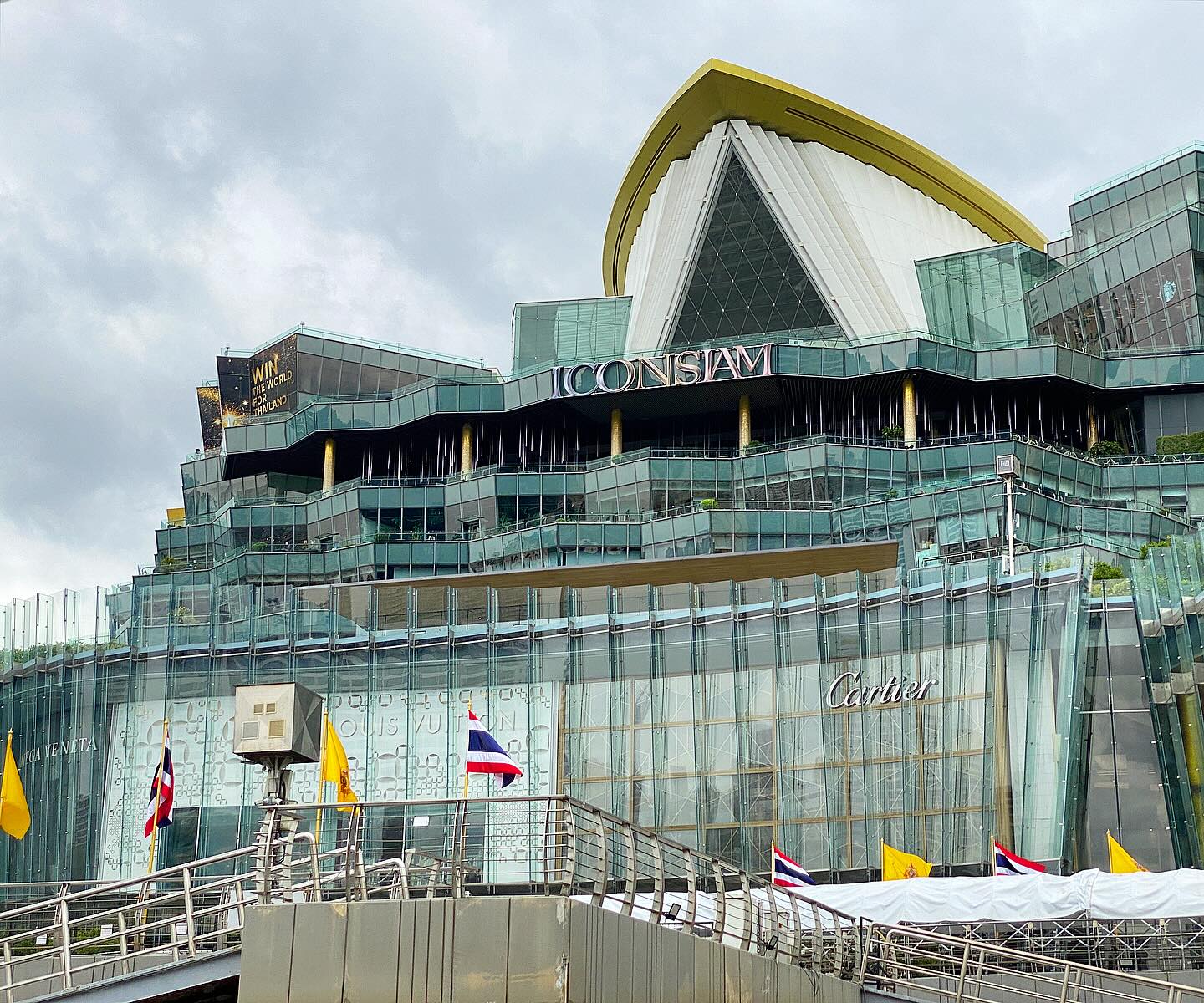 #아이콘시암 #방콕 #방콕쇼핑몰 #방콕여행 #태국 #태국여행 #iconsiam #bangkok #bangkoshoppingmall #thailandtravel #thai #thailand🇹🇭