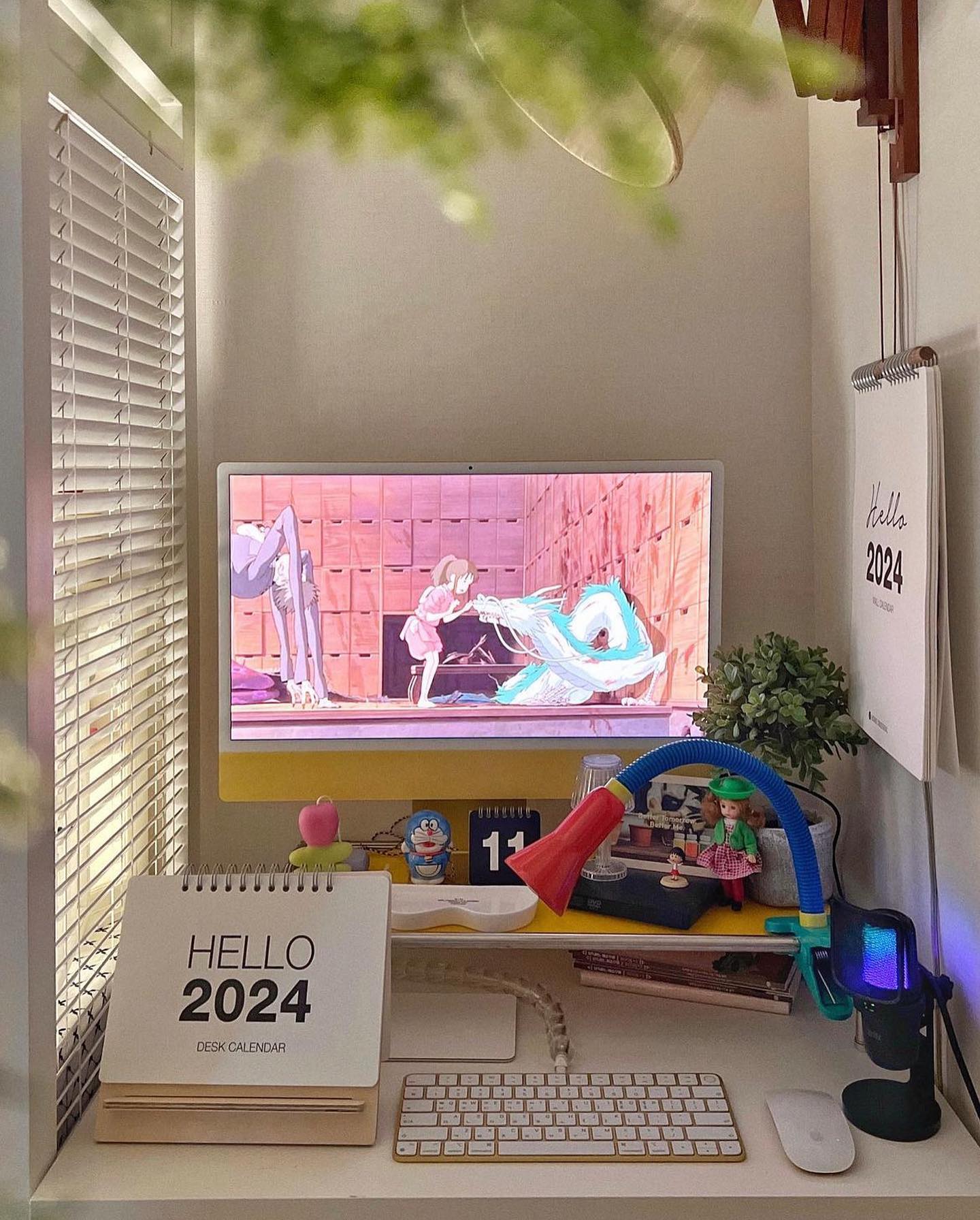 광고 l 220cordncode_official 

2023년 가장 많이 애용한 우리집 가전은?! 
단연 아이맥 M1 옐로우 인 것 같아요! 
매일밤 육퇴 후 책상 앞으로 출근하는데 
그 발걸음이 가벼울 수 있는 이유가 바로 아이맥 덕분👏🏻
좁디 좁은 데스크존을 설레는 공간으로 만들어주네요😉
노란색 아이맥덕분에 화사하고 따뜻한 느낌을 주고
컴퓨터 작업도 디자인 작업도 효율적인 완전 제취향💛

🖥️ 자세한 이야기는 220 앱에서 [ hanjang1894 ] 을 검색해보세요!

.
#220서클멤버7기 #220코드앤코드 #220cordncode #아이맥
#imacM1 #데스크테리어 #데스크테리어소품 #책상꾸미기그램