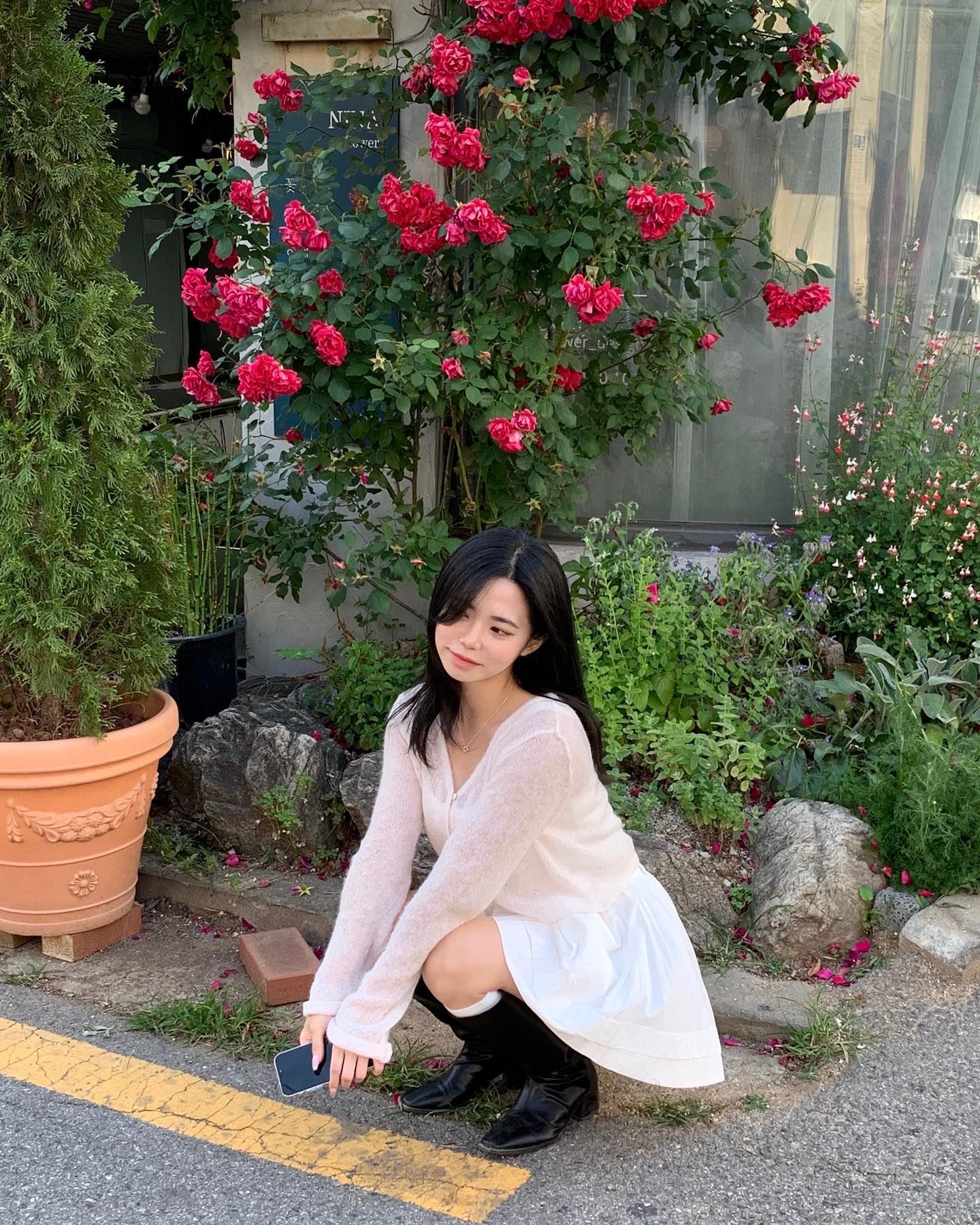 걸어다니는 곳마다 예쁜 연희동
결국 텐션이 한껏 올라버린 나
