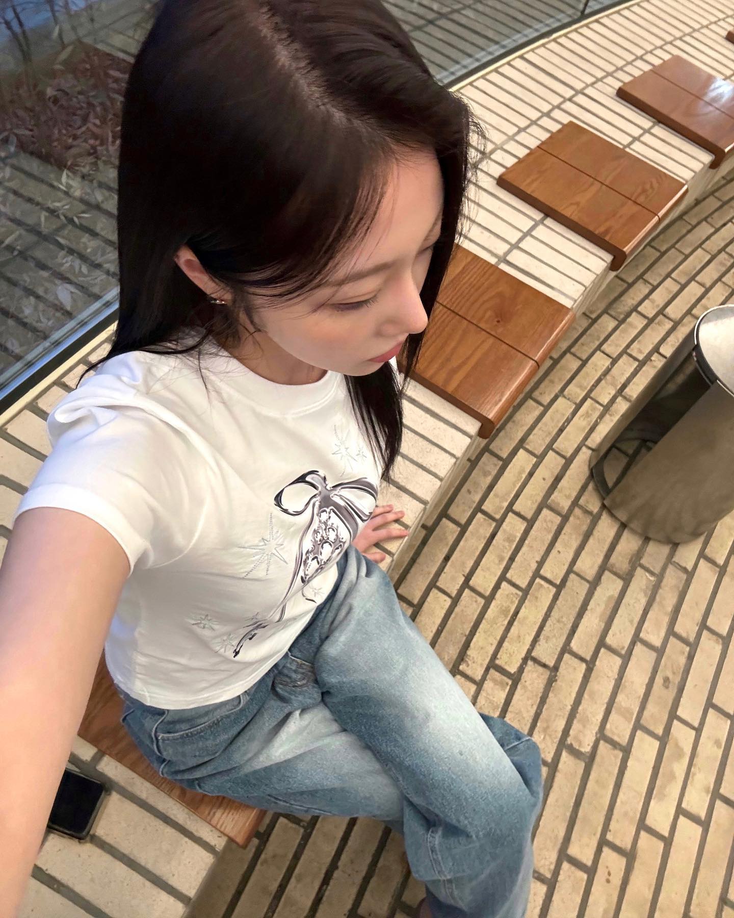 #gift luvistrue_official 🎀
이제 벚꽃 보러 갈 준비 끗-ꕥ 같이 가자,,~♡