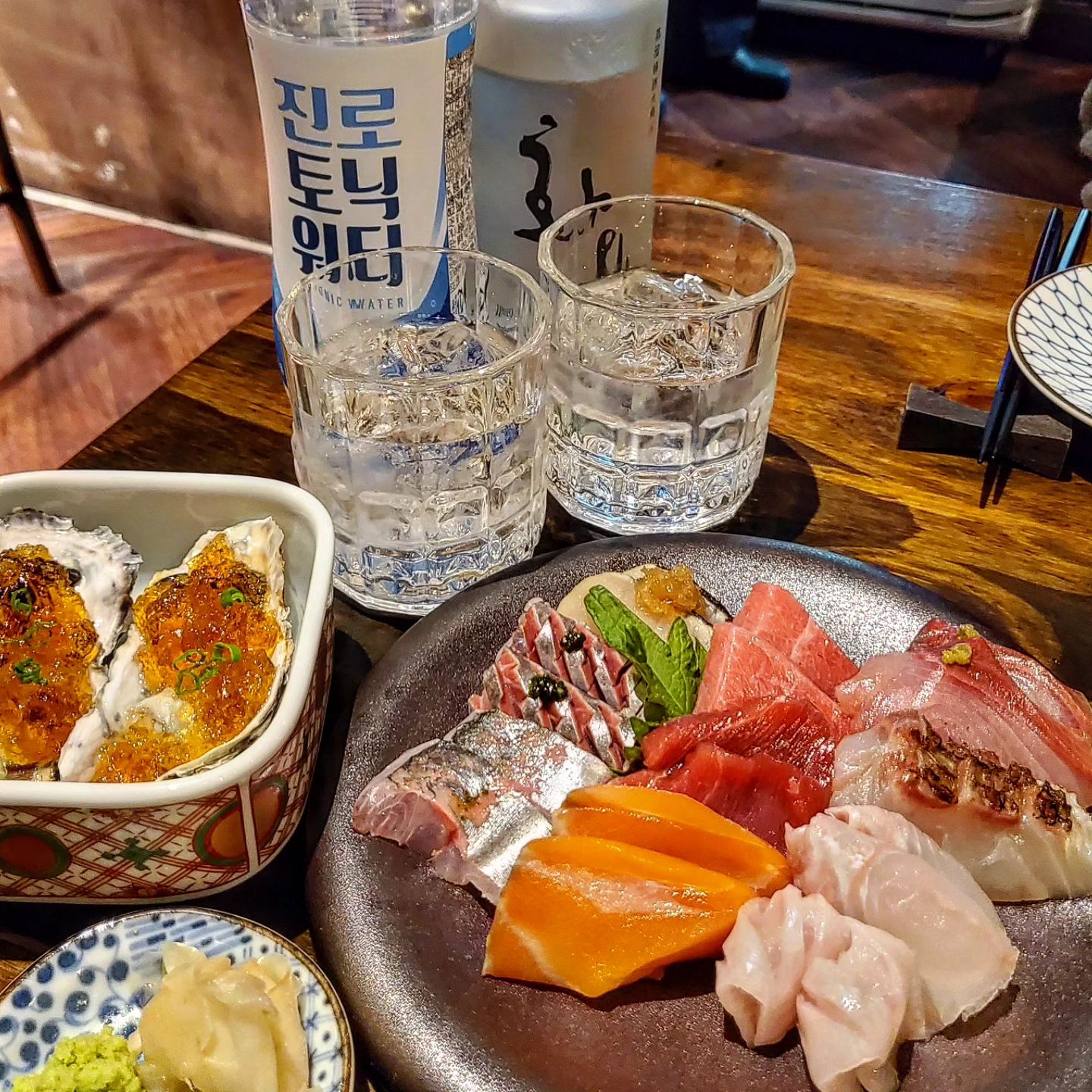 서울시 성동구 성수동2가
#아카보시

#사시미모리아와세
사시미가 진짜 신선하구 맛있었어요😖

화요토닉이랑 사시미랑,,

🔴서울 성동구 성수동2가 289-39
#사시미맛집#사시미#사시미모리와세#성수동술집#성수동사시미#성수동술집#성수동횟집#성수역횟집#성수역술집#성수동핫플#성수역핫플#성수동이자카야#성수역이자카야#성수동데이트