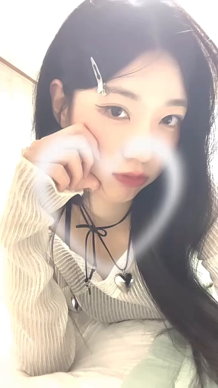 정말 ••• 역대급이었던 본과 3학년 모음집
바쁜 와중에 소중한 사람들과 보낸 추억이 잔뜩이네용 
24년도 같이 보내요 ꒰ᐢ⸝⸝•༝•⸝⸝ᐢ꒱⸒⸒
촬영본 모음집도 만들어서 올리고 싶은데 •••! 언제 만들지
무튼 다들 아프지마시고 행복하세오