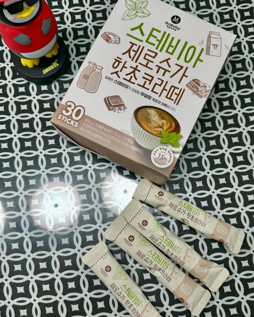 예은이 on Instagram: "#광고 #맥널티#맥널티커피 맥널티 브랜드 커피는 전에도 리뷰한적이 있는데요 이번에는 겨울에 마시기 좋은 따뜻한 핫초코 입니다☕️ 이번에나온 핫초코는 스테비아로