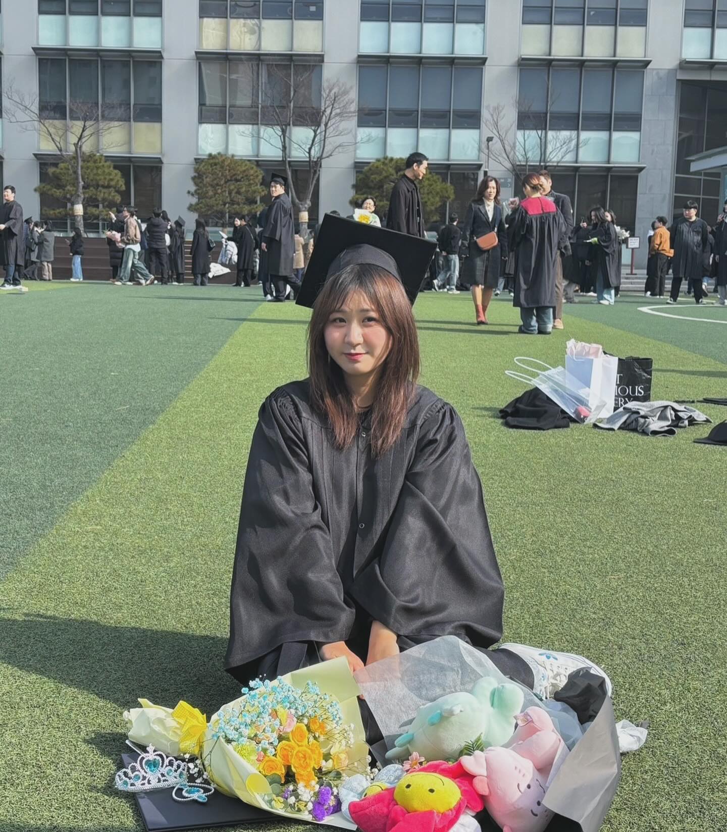 🎓