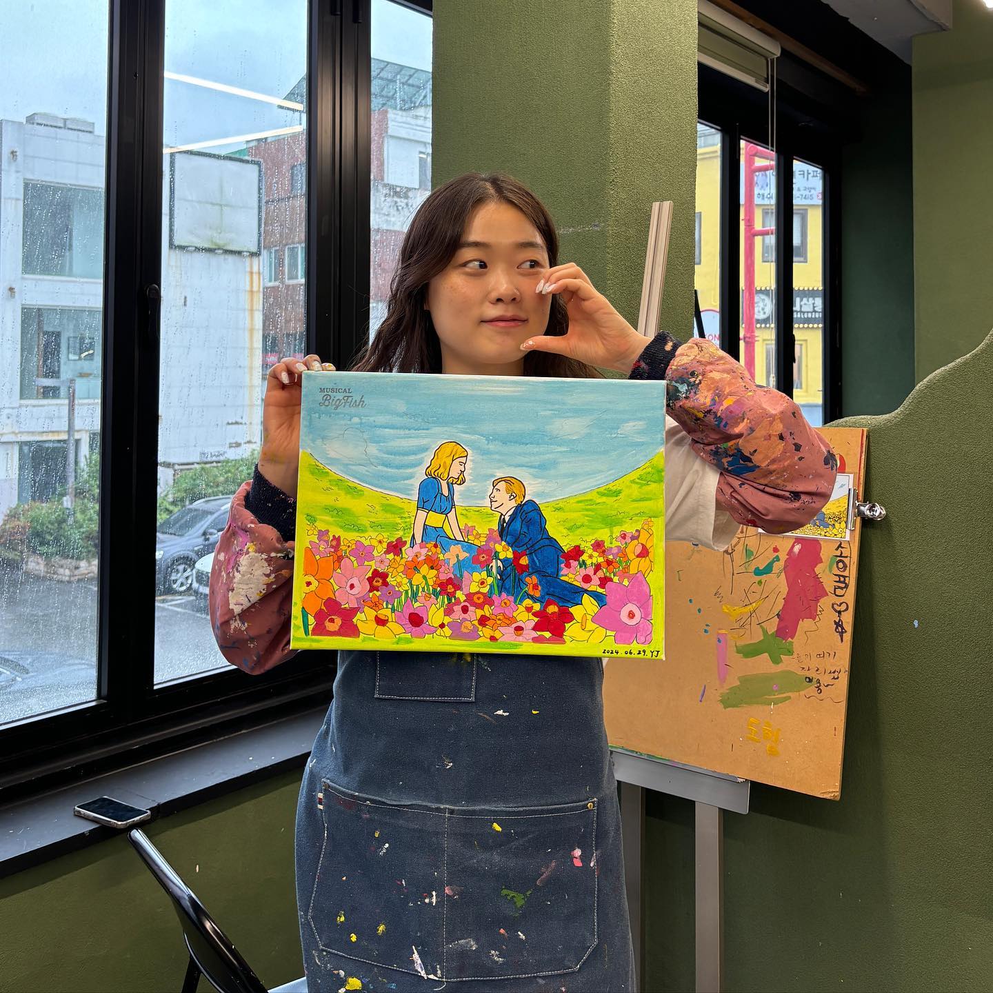 오늘 하루 화가가 된 우유🎨

전주 성수미술관에서 저에게 귀한 초대권을 주셔서 방문하게 되었어요!

캔버스부터 전지까지 다양한 그림도구와 아크릴 물감부터 크레용까지 다양한 색칠도구가 있어 고르는 재미도 느낄 수 있었어요!

오랜만에 물감과 붓을 잡아 색칠하는데 너무 재미있었고, 다 하고니니 너무 뿌듯했습니다!

초대해주셔서 감사합니다~💕

#전주카페 #객사카페 #객리단길 #객리단길카페 #전주가볼만한곳 곳 #전주여행 #전주이색데이트 #전주실내데이트 #전주여름데이트 #전주공방 #리뷰노트 #전주데이트 #전주맛집 #전주데이트코스 #전주성수미술관 #성수미술관