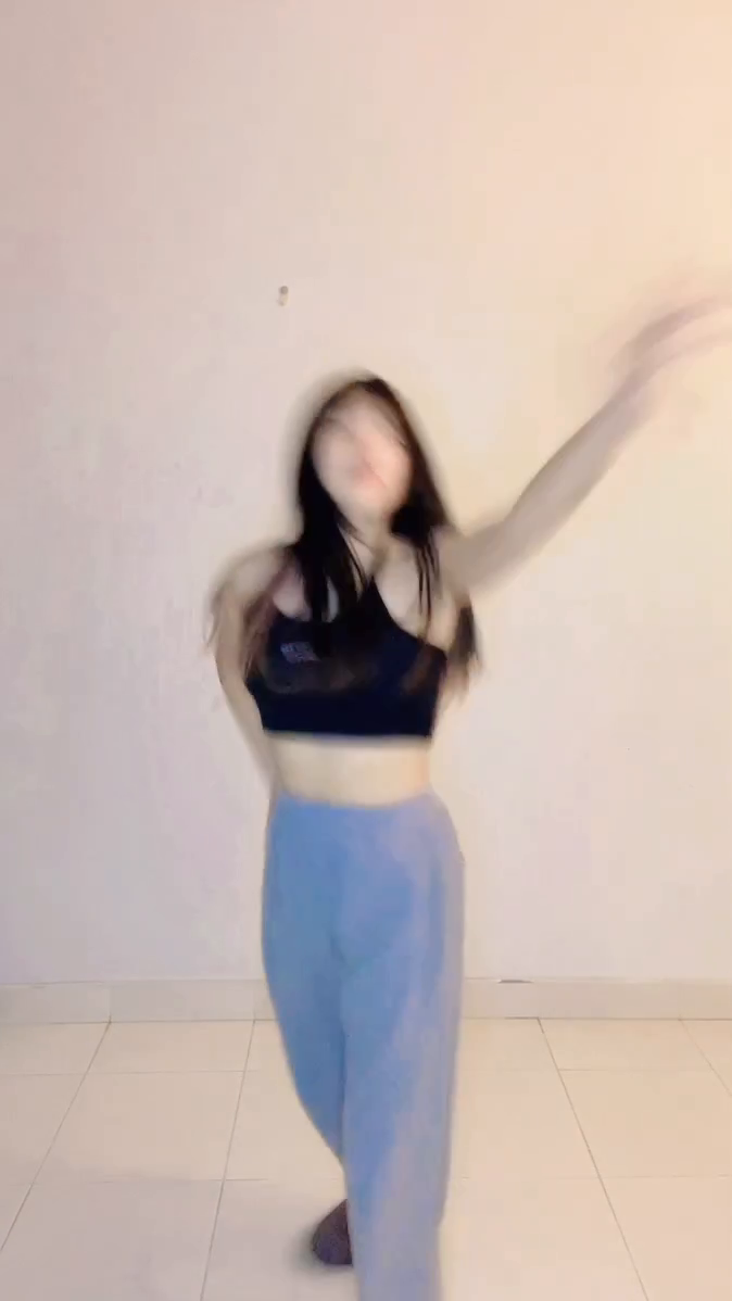 Day1 practicing😅
Anyone wanna take
challenge reels with me?📸🎥
⠀
⠀
Song🎶 - Seven
Artist🎤 - Jung Kook
⠀
⠀
#sevendancechallenge 
#BTS #dancecover #jungkookseven 
#dancechallenge #reelstrending 
#btsarmy