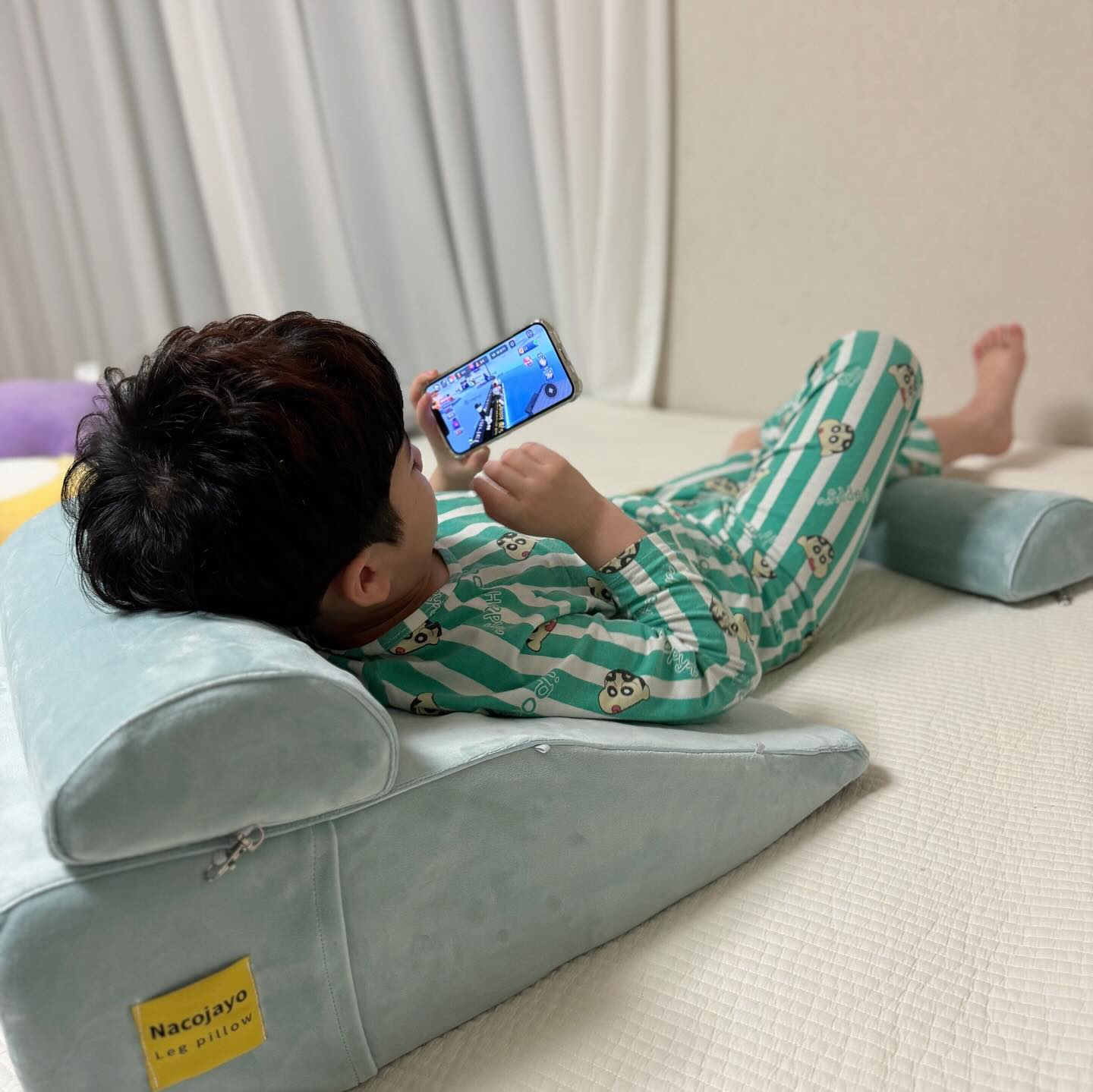 #협찬

나코자요 메모리폼 다리베개 5세대 발베개 다리쿠션 V1

아이도 편해서 같이 사용하는  #나코자요다리베개

⛧특허받은 디자인설계
⛧MDI공법의 통메모리폼으로 제조
⛧사이즈조절과 높이조절 가능이 가능
⛧초극세사 프리미엄 원단 사용
⛧자동화 시스템으로 밀도와 탄성을 오차없는 공정

하체부종도 심하고 혈액순환도 안되서 베개에 발을 올려놓고
자는데 #나코자요다리베개 에 올리고 자니 이리 편할수가 😍😍

허리베개와 다리베개를 연결고리 링으로 
4단계 높이 조절로 손쉽게 원하는 위치에 각도 조절도 가능
탈부착 가능하니 아이부터 성인까지 사용할 수 있어 
좋은거 같아요👍👍

푹신하면서도 탄탄하게 몸을 받쳐주고
사이드 멀티포켓이 있어 핸드폰이나 리모컨 놔두기도 딱 😆

누워서도 엎드려서도 활용도가 넘 좋은
나코자요 메모리폼 다리베개 5세대 발베개 다리쿠션 V1 💗

https://smartstore.naver.com/bonotech/products/471148077

#나코자요#다리베개 #허리베개
#출산선물 #자세교정 #혈액순환 #붓기완화 #무릎베개
#임산부베개 #허리통증 #요추베개 #다리쿠션 #허리디스크

[본 포스팅은 와우스타그램을 통해 제품(서비스)를 제공받아 작성된 글입니다]