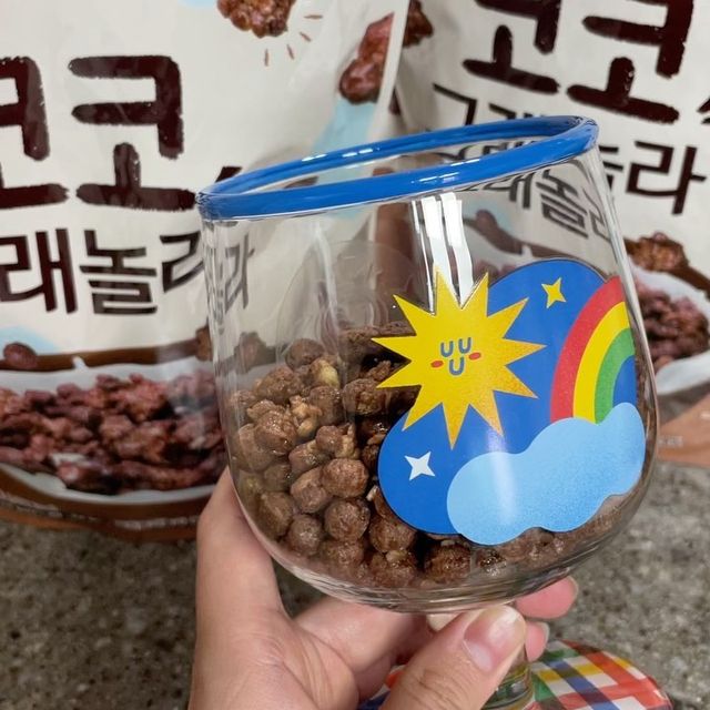 ღ 𝒉𝒐𝒗𝒆𝒍𝒚 ღ on Instagram: "#제품제공 ‘애기야 가자’ 포스트 코코그래놀라 이벤트에 당첨이 되었어요! 먼저 감사합니다🙏🏻🤎 어렸을 때 제 최애 간식이 코코볼이였거든요,,(