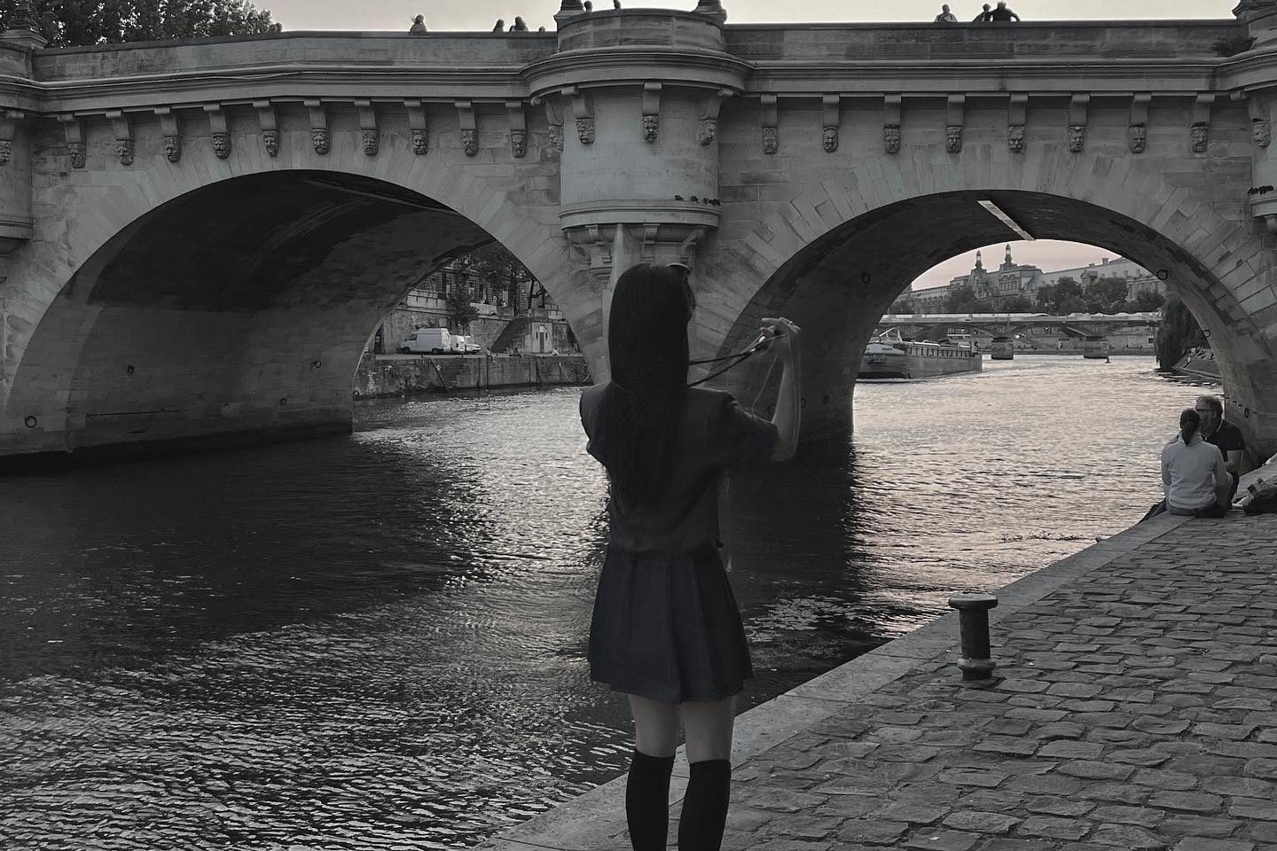 센강모음

#paris #센강 #퐁네프 #셰익스피어앤컴퍼니 #유럽 #유럽여행