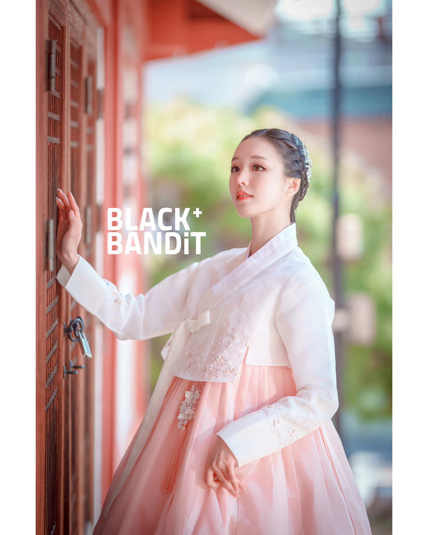 #BLACKBANDiT_st
X #김가온 💕님과 함께...
.
.
m. 김가온
p. 서녘킨pd
s. 가온아씨... 나는 돌쇠?
.
#서녘_김가온 #한복
#한복촬영 #삼일절
#portrait #photography
#snap #profile