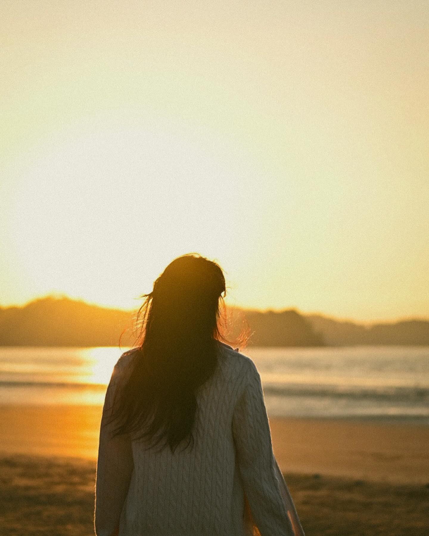 태안🌊🌅
💁🏻‍♀️ dah_e_e 

#태안 #파도리해수욕장 #신두리해수욕장 #신두리 #일몰 #일몰사진 #서해바다 #sunsetlovers #인물사진