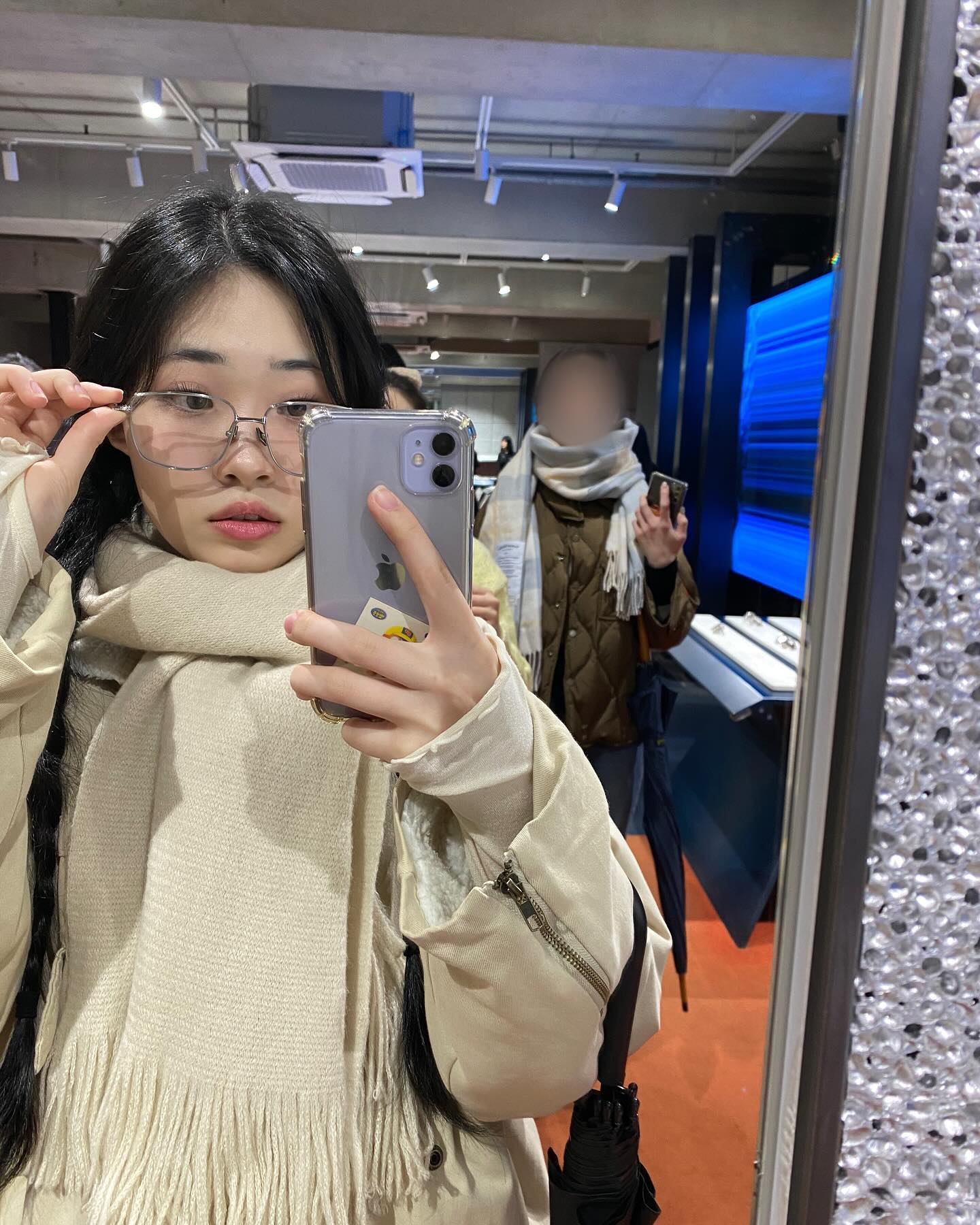 실버가 쵝오야,, 붉은 안경 그녀를 조심하세요