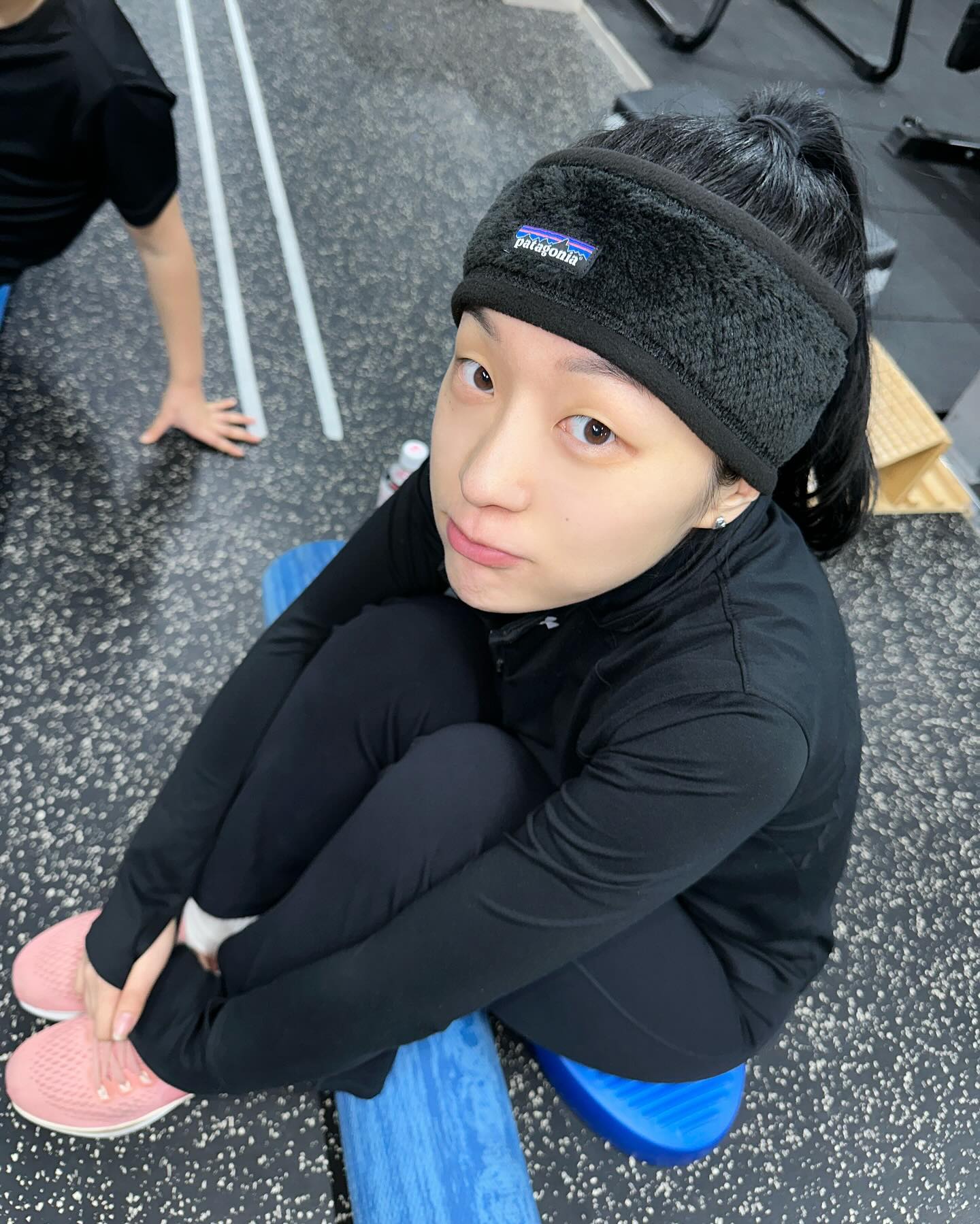 상태 메롱👅 오늘도 역시 운동한테 뚜둘겨 맞음
#근육통 #근육파열 #그잡채 
-
하지만 카메라 들이밀면 바로 포즈♡ॢ₍⸍⸌̣ʷ̣̫⸍̣⸌₎