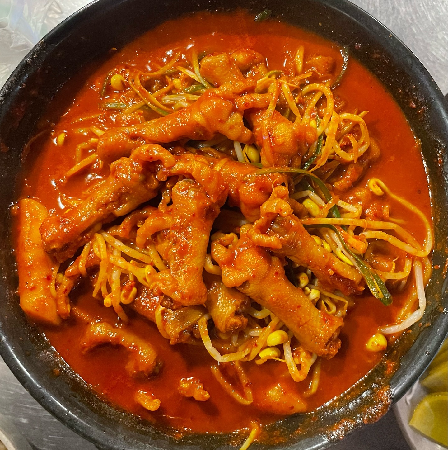 ✔️ 화국닭발
😋 E세트 튤립닭발+계란찜+주먹밥
🧐 타 매장 운영경력 14년 + 현재진행형으로 닭발에 인생을 거신 사장님께서 운영하는 곳.
모든 고객을 만족시킬 수는 없지만 많은 고객들을 만족시킬 수 있는 닭발을 평생 만드는 꿈을 꾸시는 분이시니 맛에 대해 감히 평가할 수 없는 곳.

서울 중랑구 면목로 404

#jmt #존맛 #동네맛집 #맛스타그램 #맛집소개 #맛집스타그램 #맛집추천 #맛집탐방 #맛스타 #먹스타 #맛집 #먹방 #맛집투어 #먹방스타그램 #먹스타그램 #오늘의맛집 #맛집공유 #추천맛집 #찐맛집 #전국맛집 #맛집여행 #맛집그램 #맛집코스 #먹스타맞팔 #핫플레이스 #핫플 #서울여행 #서울여행지추천 #서울데이트코스 #협찬