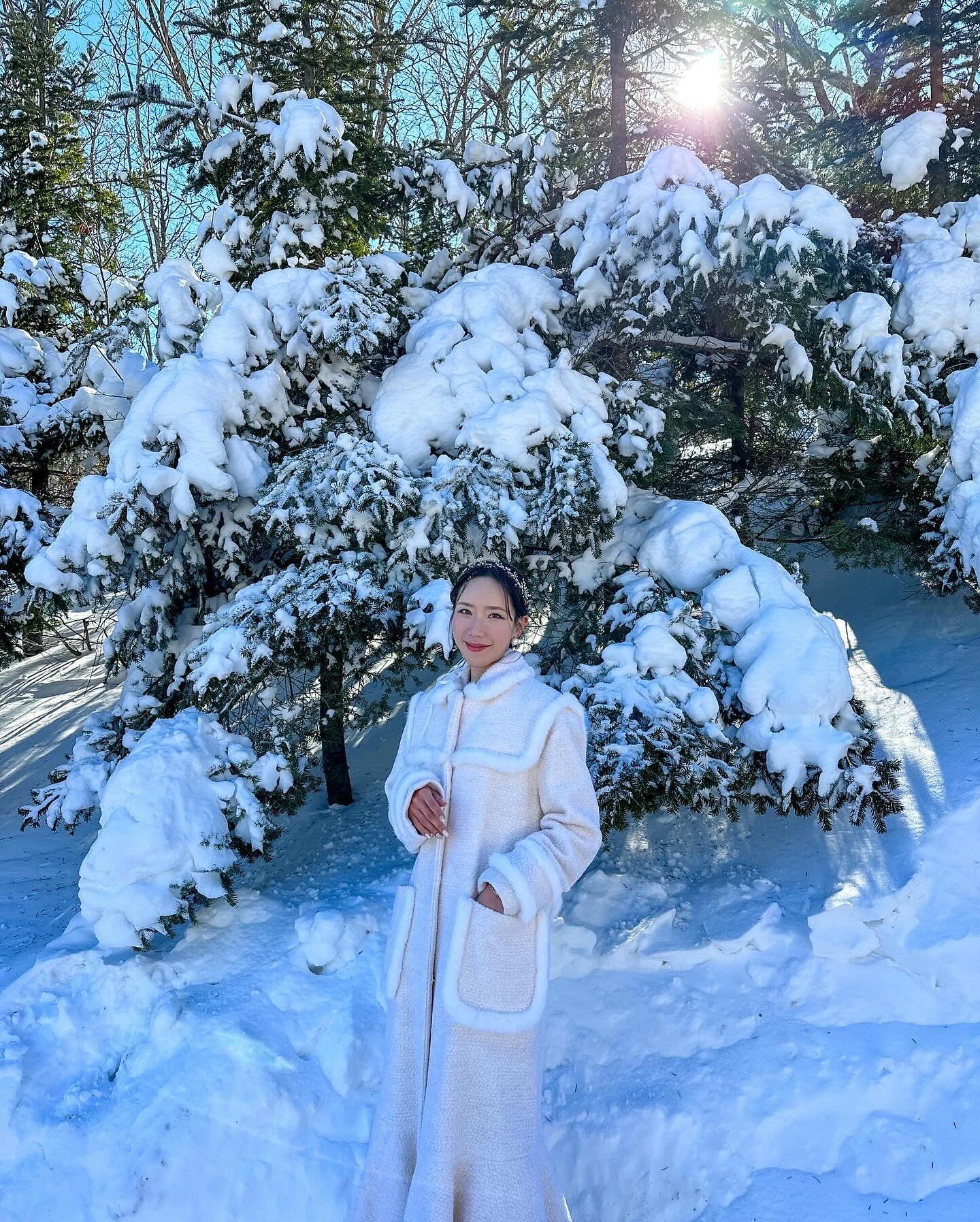 1년 전에 다녀왔던 #삼양라운드힐 나도 피드 합류☃️❄️🐑🐏
정상에서 내리자마자 앞으로 넘어져서 입술도 터지고 멘탈은 개 터지고..
너어무 추워서 팅팅 붓고.. #그래도추억 #호봉지봉