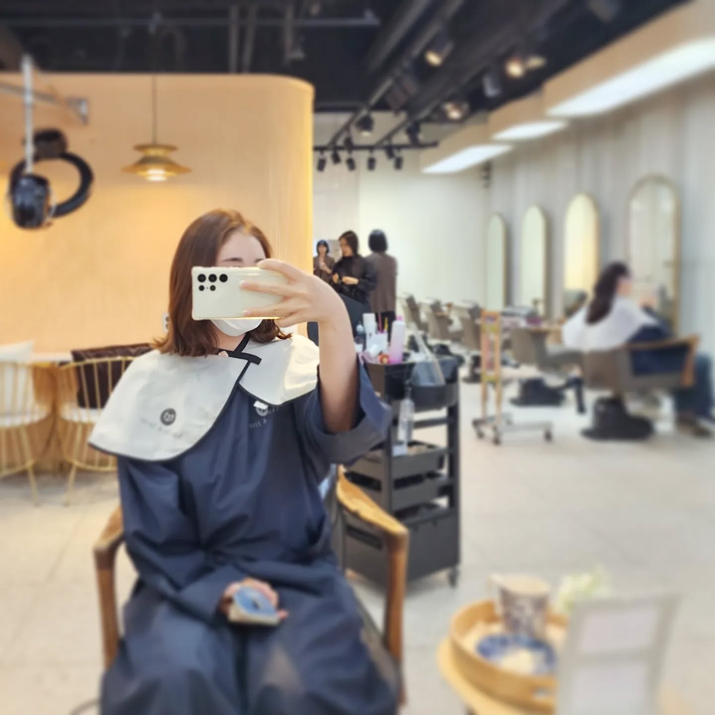 오랜만에 기분전환 성공❤️

#마노드제이미 #미용실추천 #퍼스널컬러큐레이터 #마노드제이미진하 #애쉬브라운염색 #염색추천 #부산미용실추천 #커트잘하는미용실 #염색잘하는미용실 #가을염색추천컬러 #부산미용실잘하는곳 #기분전환성공✌️ #부산염색잘하는미용실 #부산커트잘하는곳 #부산미용실염색