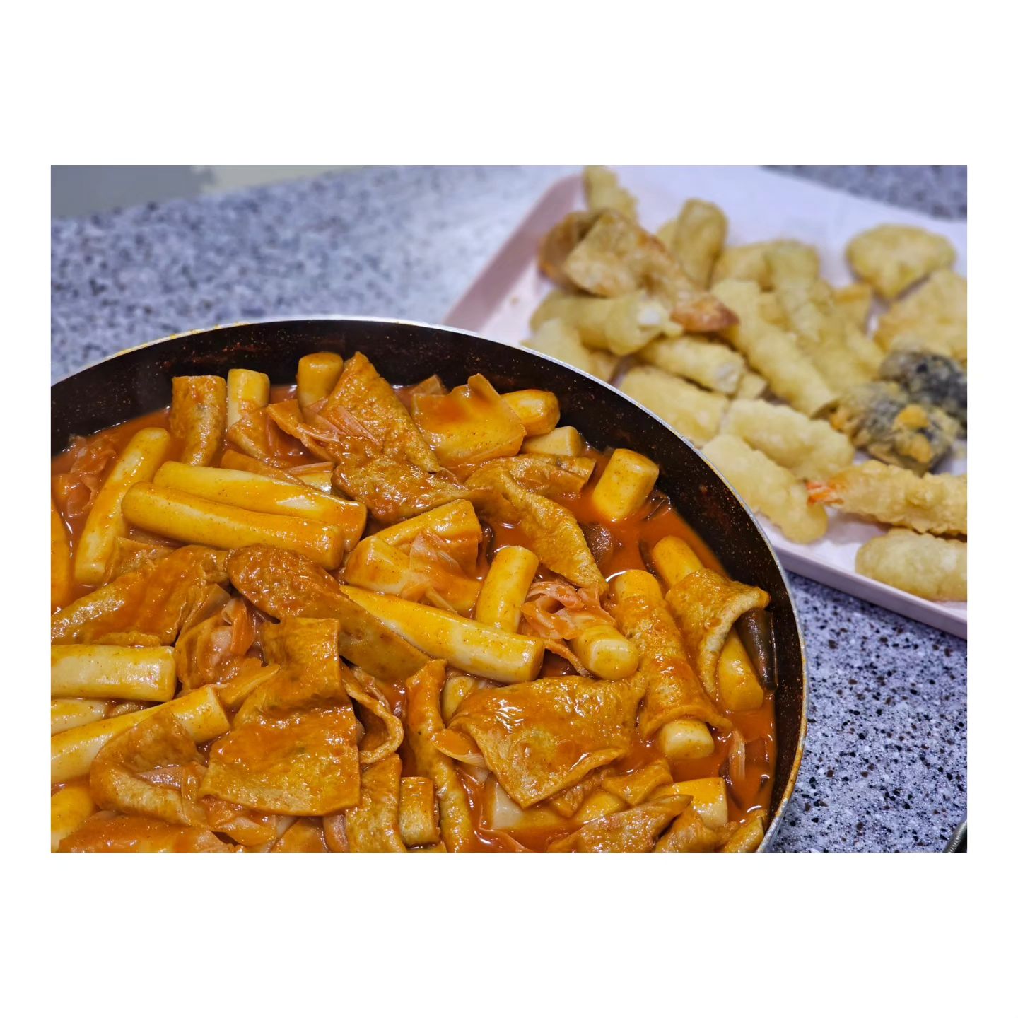 ♥︎

#다둥이맘일상  

고삐가 풀려도 단단히 풀린 요즘
난 매일 먹는다 ㅎ

하하하-
내일은 무얼 먹어볼까??? ⠀⁣

⠀⁣
•͈ᴗ•͈⁣
⠀⁣

#오늘일상 

#떡볶이가한냄비 
#내일까지먹을예정 

#다이어터유지어터 #개나줘버려
#고삐풀린망아지처럼 
#매일매일먹방 

⠀⁣
⠀⁣

♥︎