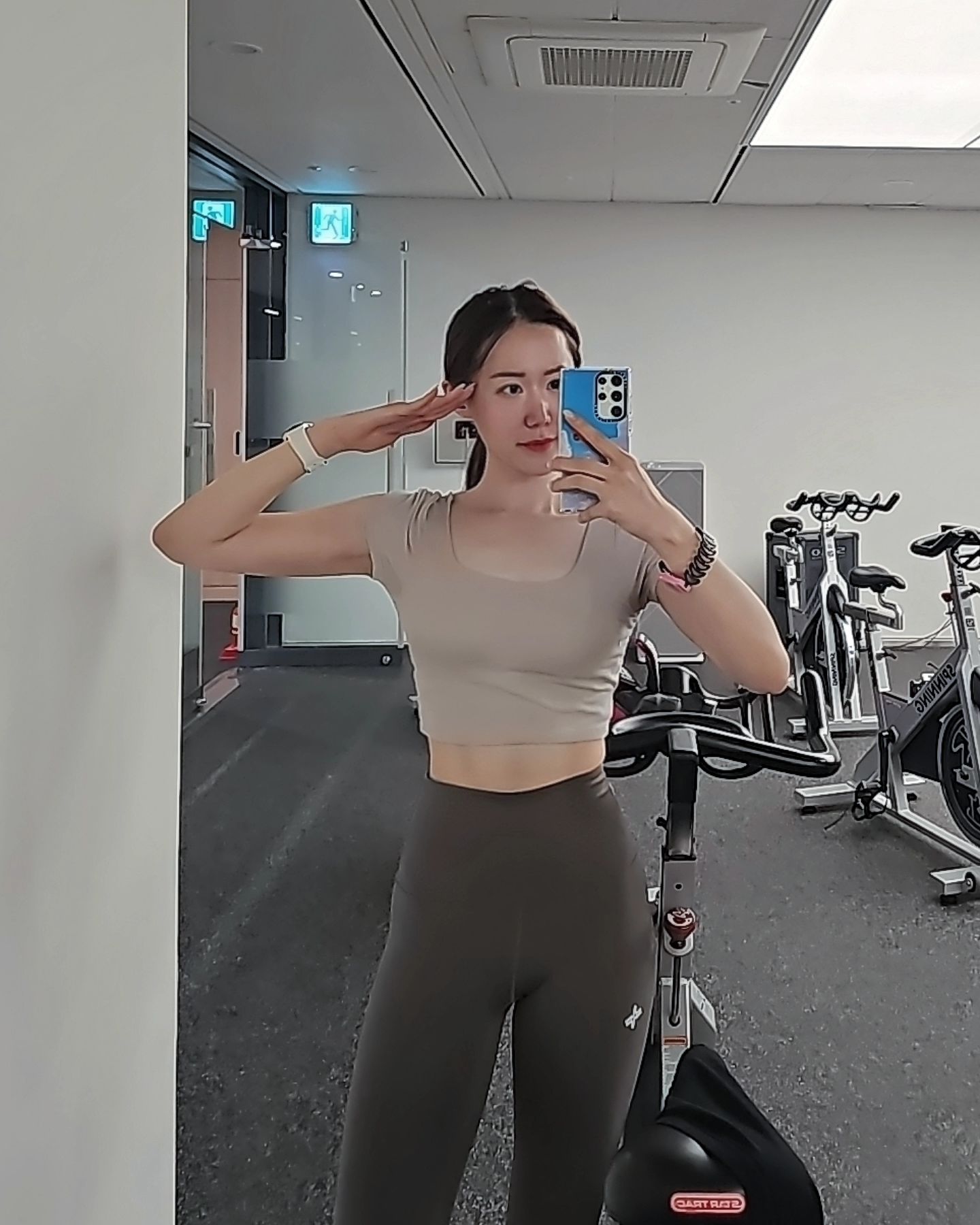 23년의 백예순세번째 헬티비티🐾 

🏋️‍♂️등

엇박

🆆🅾🆁🅺🅾🆄🆃 🆁🅾🆄🆃🅸🅽🅴

▫️스텝밀 5분
▫️원암 로우 로우 머신 4세트
▫️버티컬 트랙션 4세트
▫️시티드 케이블 로우 4세트
▫️어시스트 풀업 머신 4세트

#오운완#둥_헬티비티