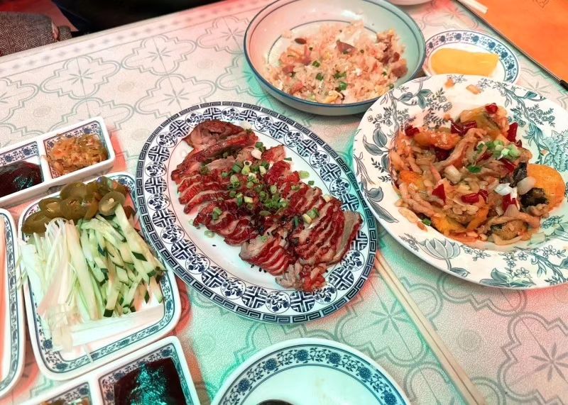 뽀짜이빤 (홍콩 중식당)

1. 주소: 경기 성남시 분당구 정자일로 197 // 정자동 16-2 
  정자동 2차 프르지오시티 108층
*정자역 신분당선 5번 출구에서 250 m 이내, 도보 5분 소요

2. 영업시간: 월-토 15:00 ~ 24:00
  휴무일 일요일

3. 연락처: 0507-1362-1997

4. 포장가능
5. 주차가능

#뽀짜이빤 #정자동술집 #홍콩주점 #정자역맛집
