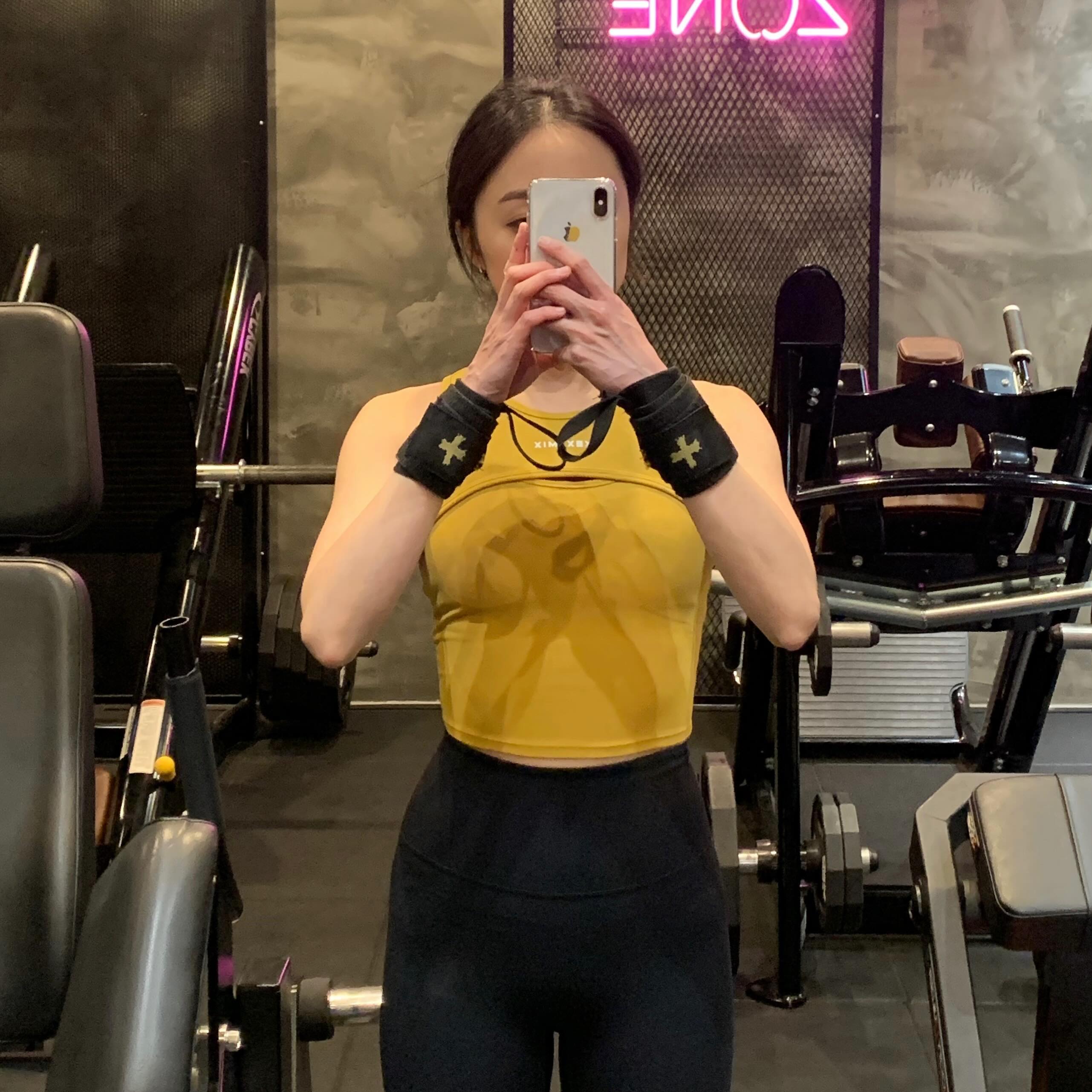 2024.03.07
오운완

오랜만에 가슴🔥

운동 초반에는
가슴 자극 느끼기가 어려워
가슴 운동 안해파였는데ㅋㅋ🤣

요즘은
등 다음으로 재밌음✨
