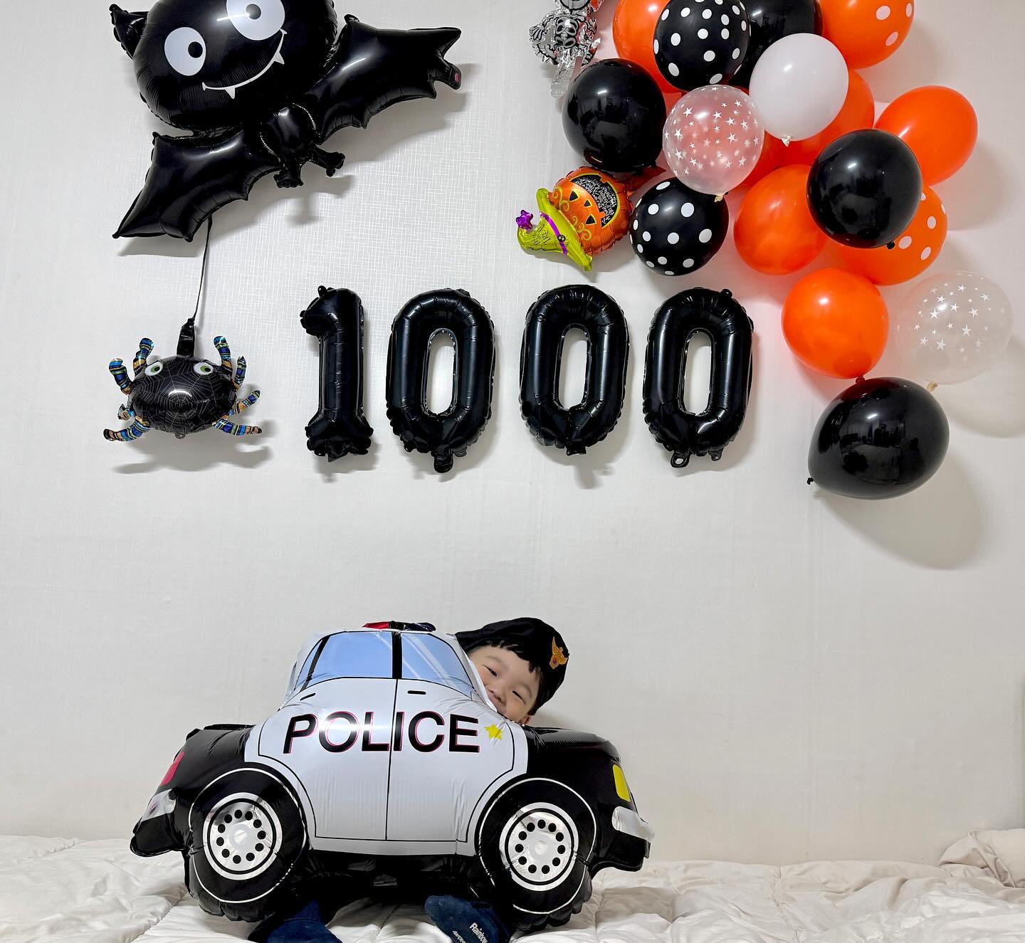 𝙳𝙾𝙷𝙰  ෆ+1000 ❀•°

권돠 오늘 1000일!!!!! 
제발 사진 좀 찍게 해주라ㅜ

#1000일아기 #해피할로윈 #쉽지않다 #너