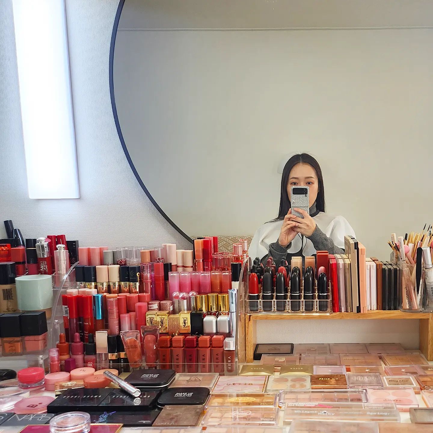 -
.
기분전환 💄 
예약하고 바로 갔는데 완전 마음에 쏙듬 💄 
.
.
#사이메이크업