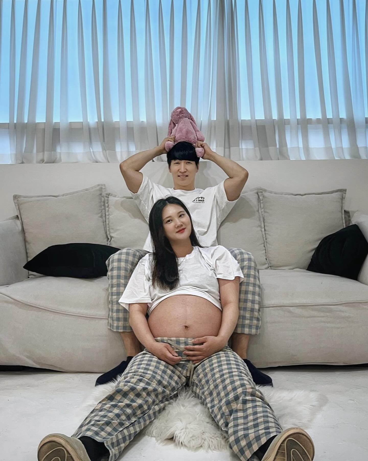 둘이서 셀프 만삭촬영🧚‍♀️
스튜디오 한시간만 예약했더니 후다닥 찍어서 집에서 또 찍기루🥹
#셀프만삭사진