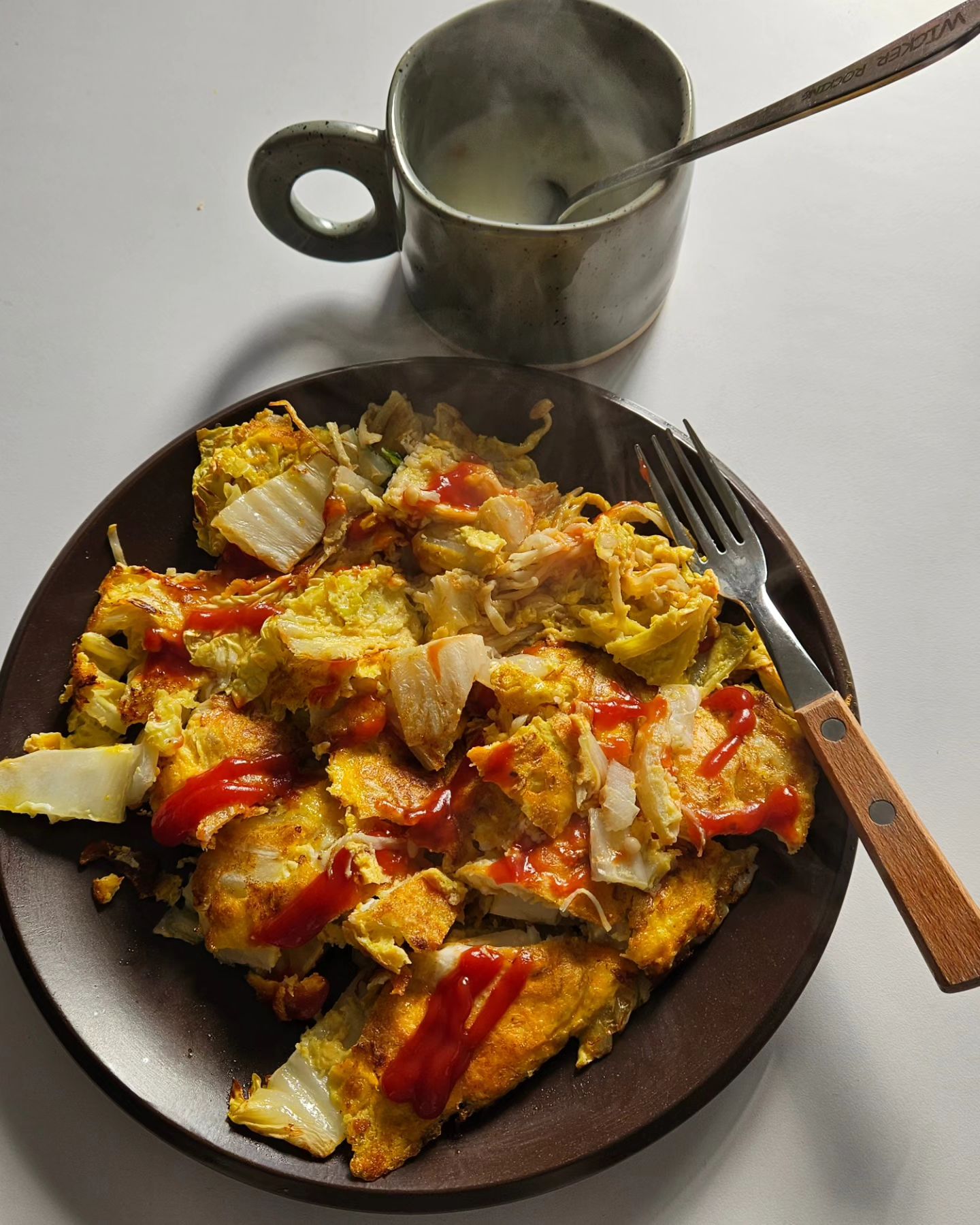 오랫만에  점심은 저칼로리로!

며칠 너무 달렸다보다
2kg 몸무게가 늘었다.

월요일 병원가는 날인데..
한소리 듣겠다.

#체중감량힘들어
#점심메뉴
#건강식