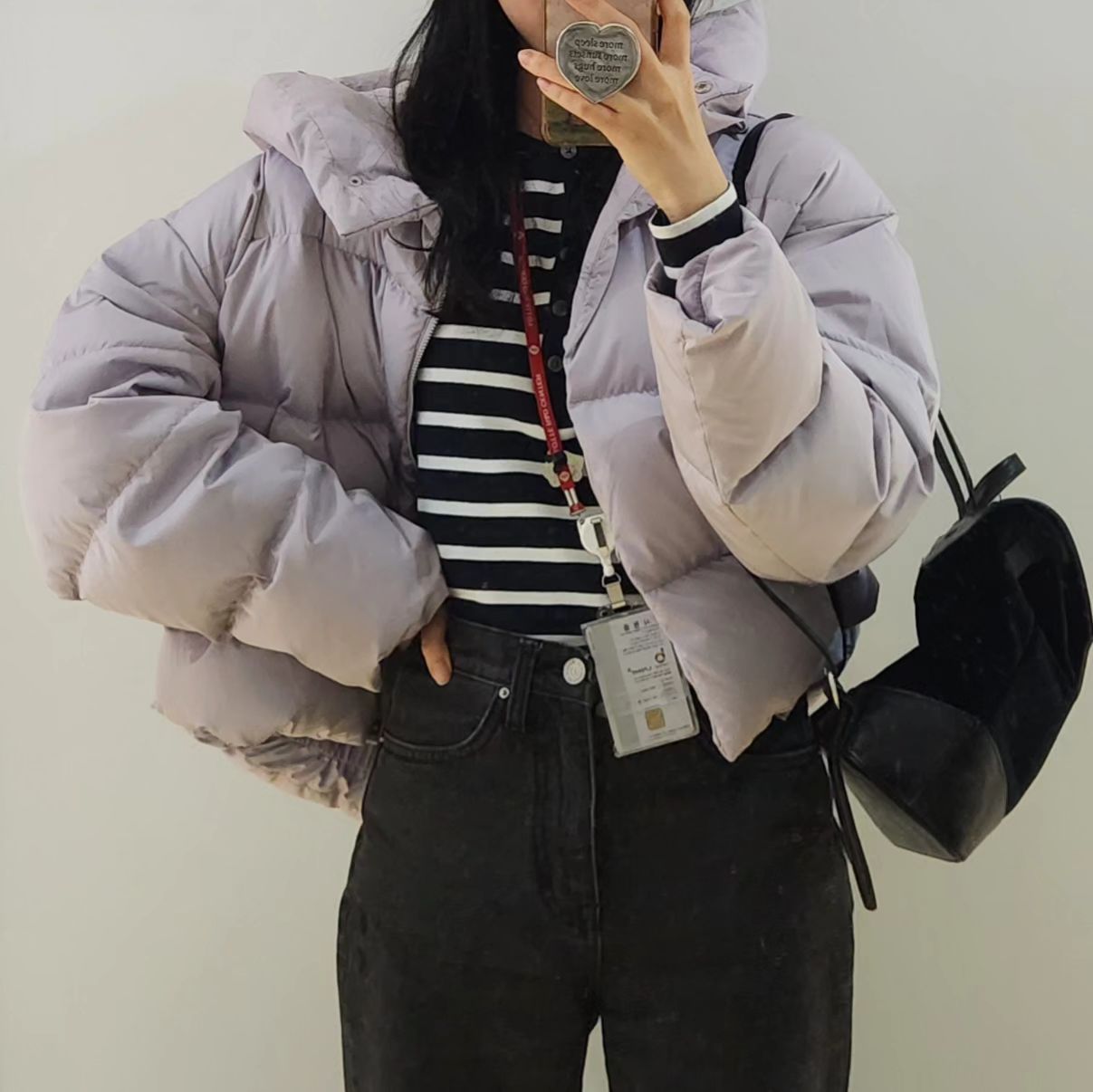 지난주 출근룩 기록 ⚡️
지난주는 생각보다 춥지 않아서 주로 숏패딩을 입었어요 !
다음주는 최저 영하 14도까지 내려가던데,, 실환가요?🥺
#데일리룩 #출근룩
