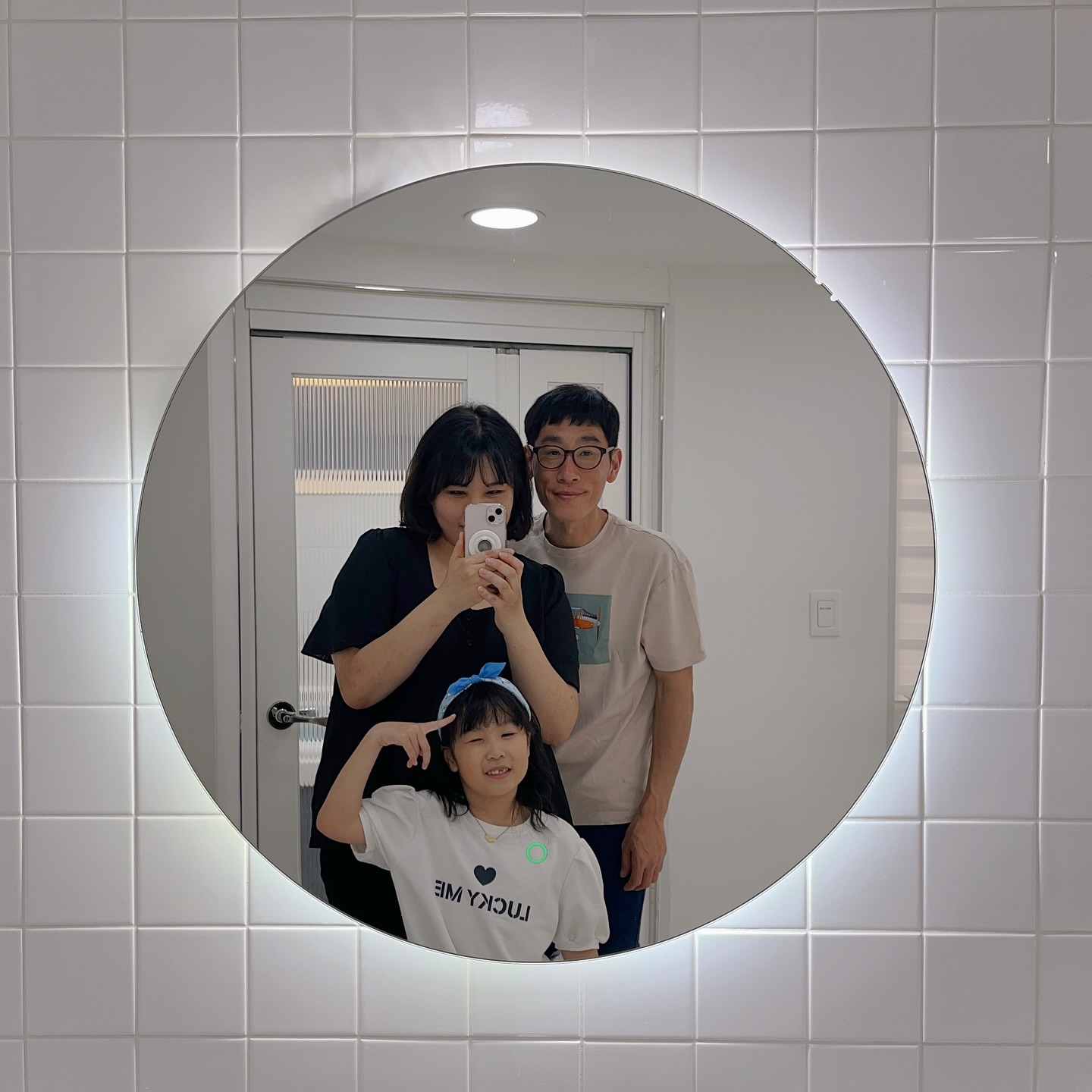 5월5일 어린이날 펜션, 스파 3시간 소나윤 실화야... 아빠 퉁퉁 불었겠다 🥹︎⠀⠀⠀⠀⠀
︎⠀⠀⠀⠀⠀
⠀
⠀⠀⠀⠀⠀⠀
#스파펜션
#키즈펜션
︎⠀⠀⠀⠀⠀
⠀
⠀⠀⠀⠀⠀⠀
⠀
⠀⠀⠀⠀⠀⠀
