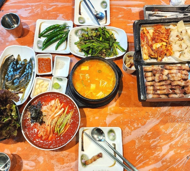 신중동 삼겹살 맛집 : 구워주는 고깃집 하남돼지집 부천중동점 !