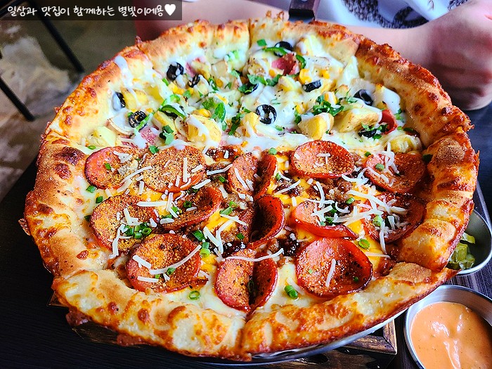 교대역맛집에서 피자와 파스타를 술과 함께 즐기는 <피자에 미치다 교대역점>