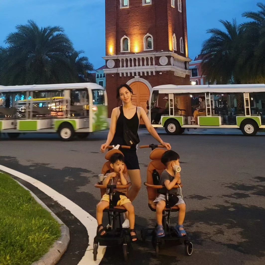 물론 힘들기도 했지만 아이들에게 새로운걸 보여주고 싶어서 도전했다. 시작이 반이란 말 처럼  떠나는 것은 어렵지 않다. 나에게 여행은 익숙하지 않은 곳으로
떠나는것 행위 차체로 설레임과 성취감을 준다.

#travel #푸꾸옥 #전투육아 
#우리들의아름다운시간