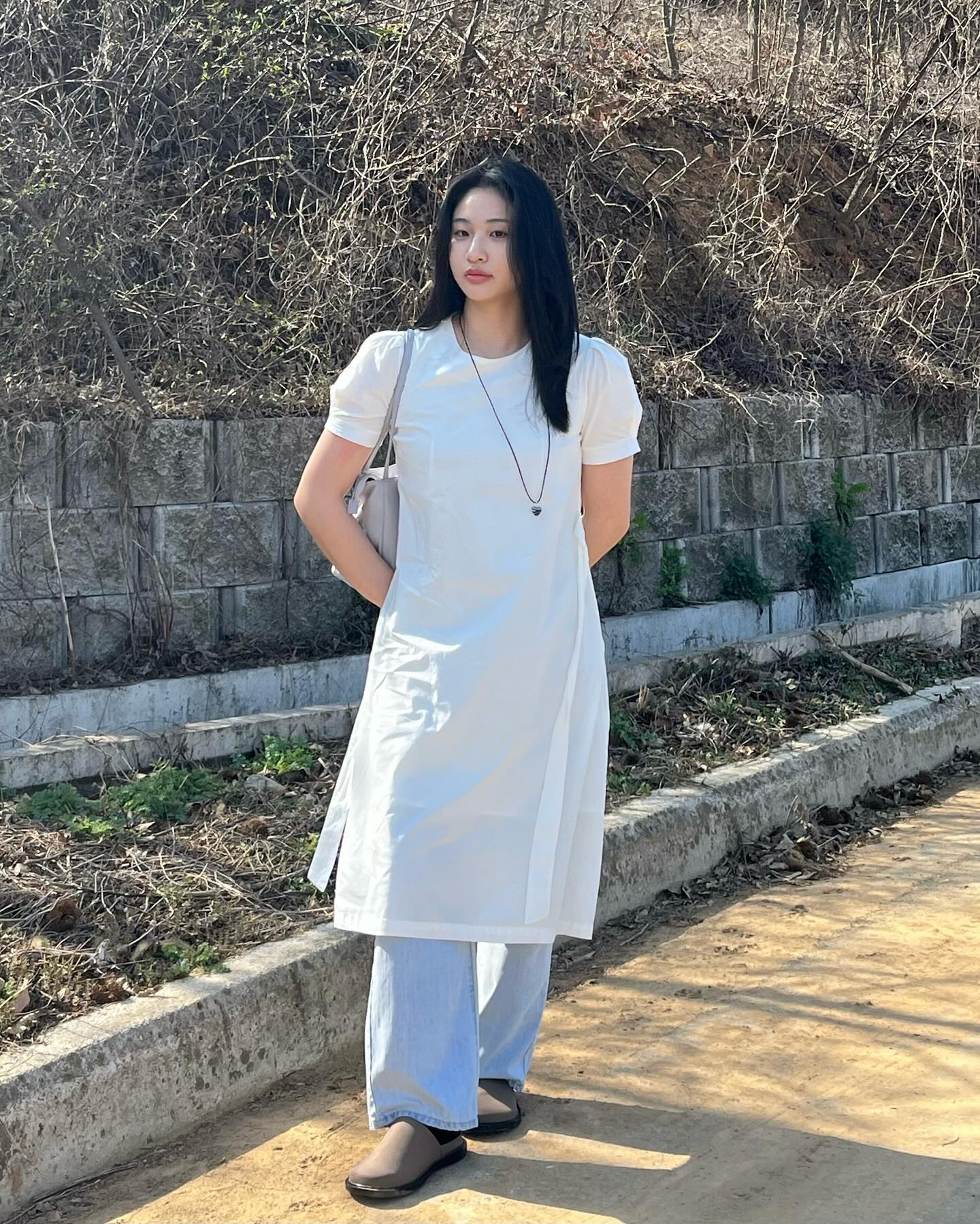 놀러 갈때도 편해야하는 사람🦶🏻
동글동글 쉐입도 귀엽고,
편하게 돌아다니기 완전 가능했어욥ㅎㅎ