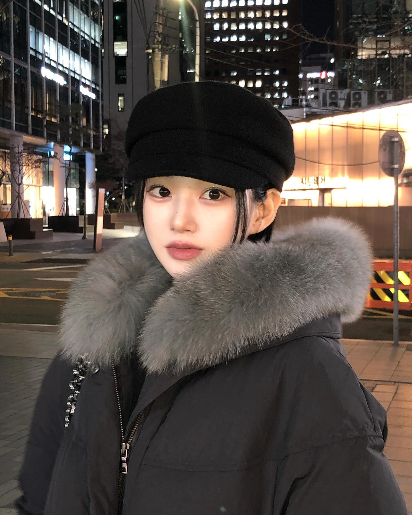 새해 기념으로 #손유나클리닉 다녀왔지요🩵

관리 후 일상생활에 지장이 없어서
촬영하기 전에 항상 캣주사 맞고 촬영중...!
올해 얼굴라인 얼른 더 예뻐졌음 좋겠다✨