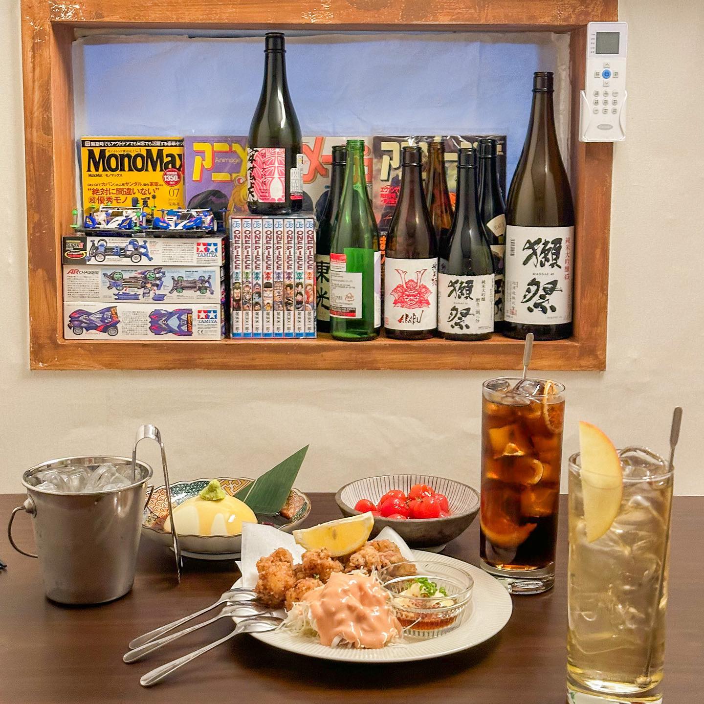 일본 10년 차라 한국에선
이자카야 잘 안 갔는데 여긴 단골됨 😋

이제 오픈 2주 넘었는데, 
벌써 #광안리핫플 #수영핫플 된 
웨이팅 맛집 이자카야 #산큐 🍜🍣
san_q_39 

친구가 사줬으므로 
#내돈내산 아닌 #니돈내먹 🥢🤎 
일본에서 공수해 온 아이템들로
현지 분위기 낭낭〰 
아기자기한 다락방까지 있음! 
뭘 주문해도 플레이팅, 맛 끝내줌 👍🏻

-------------------------
▪ 문어가라아게 18,000원 
▪ 명란구이 10,000원
▪ 모찌리도후 5,000원
▪ 방울토마토 츠케모노 5,000원
▪ 꼬치 추천 6종 21,000원

그리고 술은 하이볼, 맥주, 소주
기억도 안날 정도로 많이 마심 🍺🍶
-------------------------

방울토마토 츠케모노는
너무 맛있어서 2번이나 추가 주문했구
사장님이 서비스로 우니와 출시 예정인 
타이거새우 구이를 주셨ㄷㅏ 💛

🫶🏻 잘생긴 산큐 사장님덜 🫶🏻
lee_jung_gil 88kwangjea 
🫶🏻 술 사준 고마운 애들 🫶🏻
k__jun88 kk___rr4509 

#수영핫플 #광안리핫플 #수영맛집 #수영이자카야 #광안리이자카야 #광안리맛집 #광안리후토마끼 #부산후토마끼 #광안리분위기좋은술집